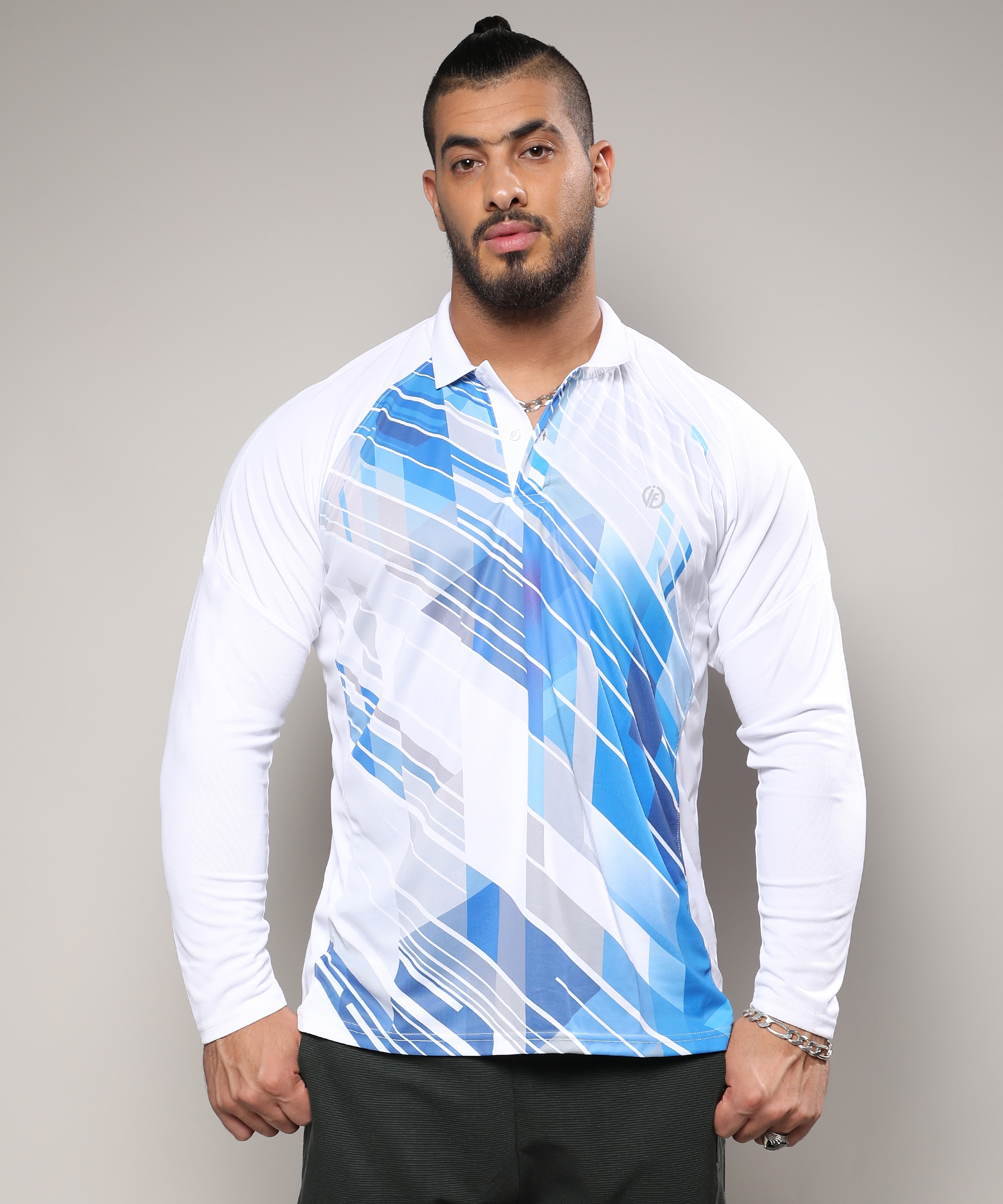 Instafab Plus | Men's White & Blue Contrast Print Activewear T-Shirt