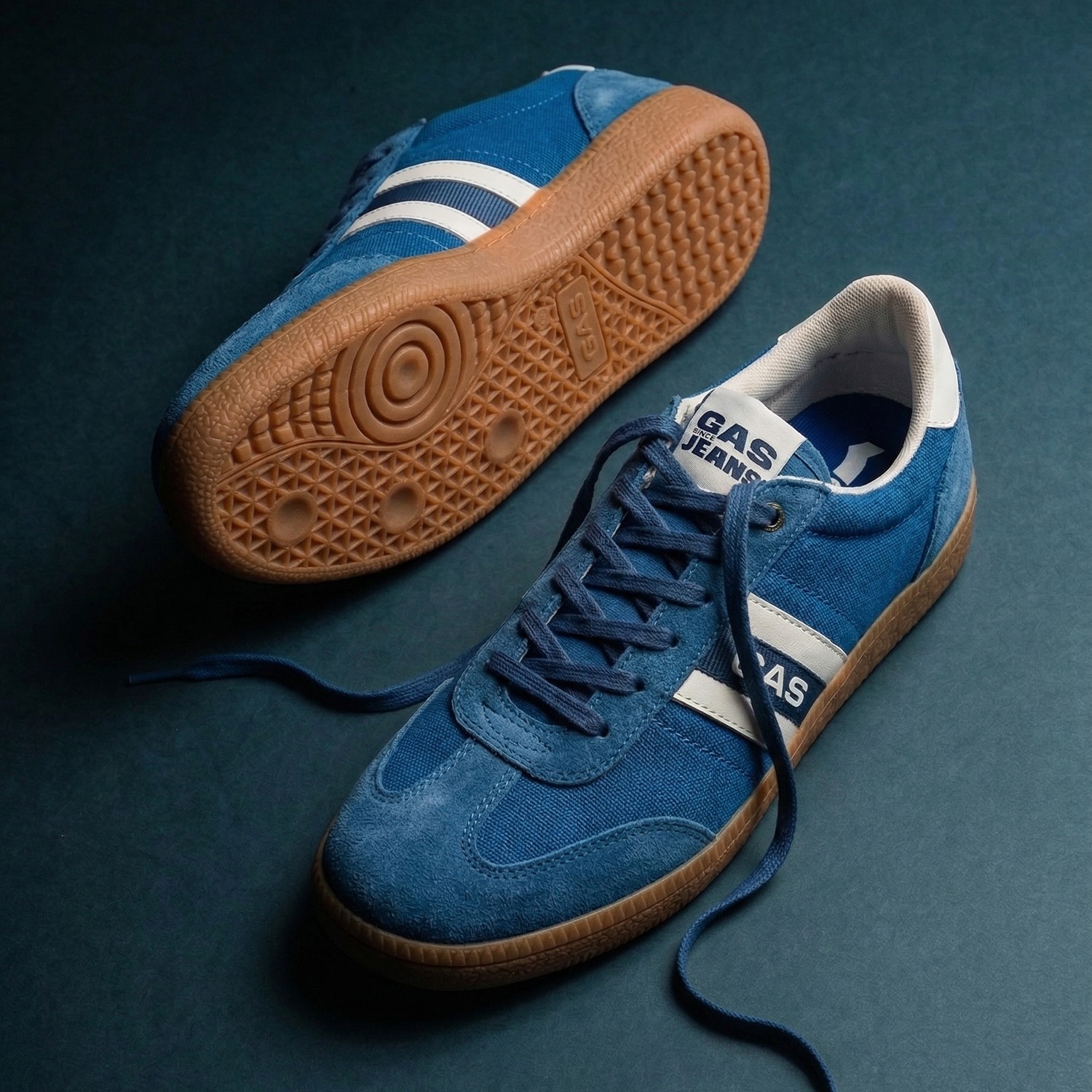 Men AltoDrive Blue white Sneakers