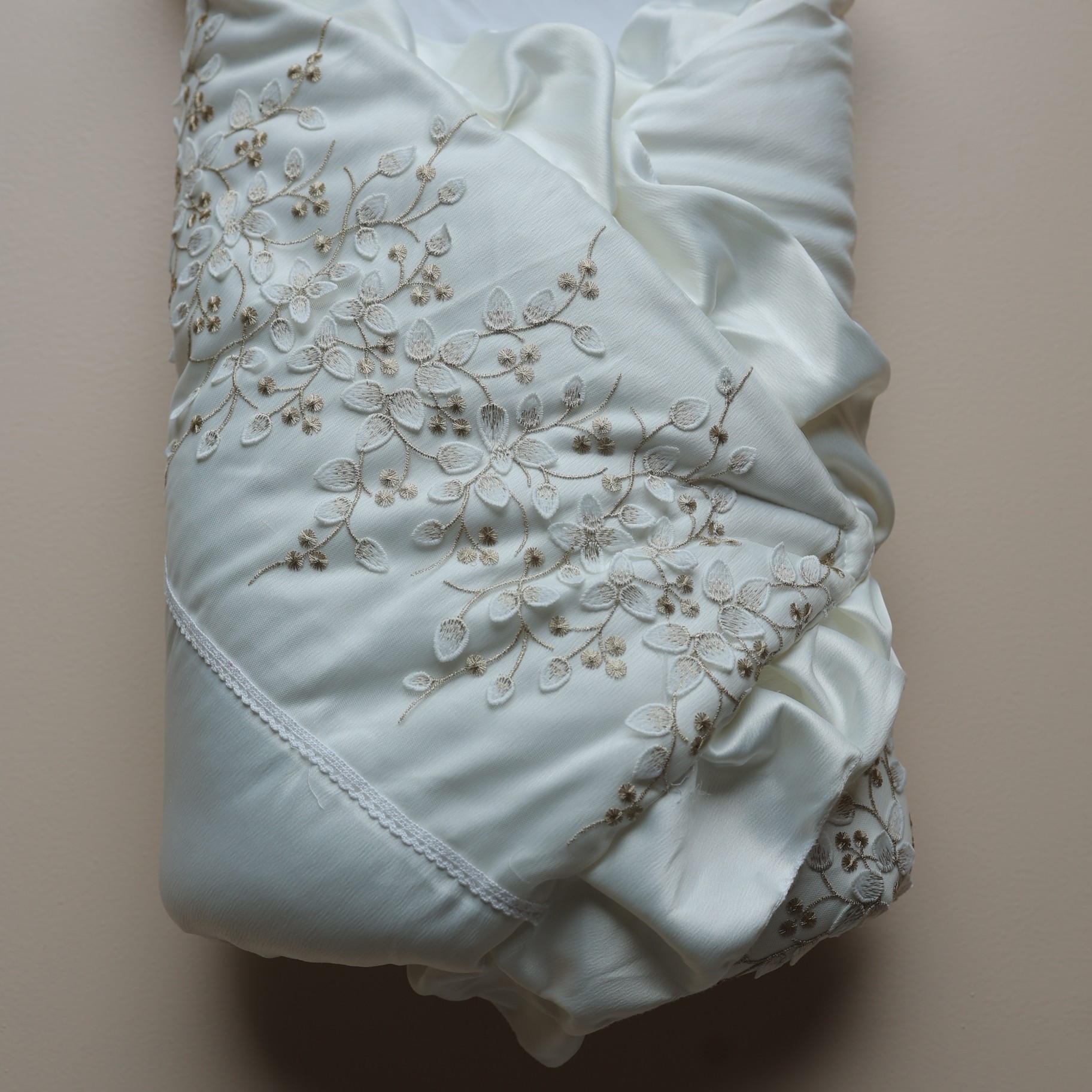 Snow Petal Drape Set
