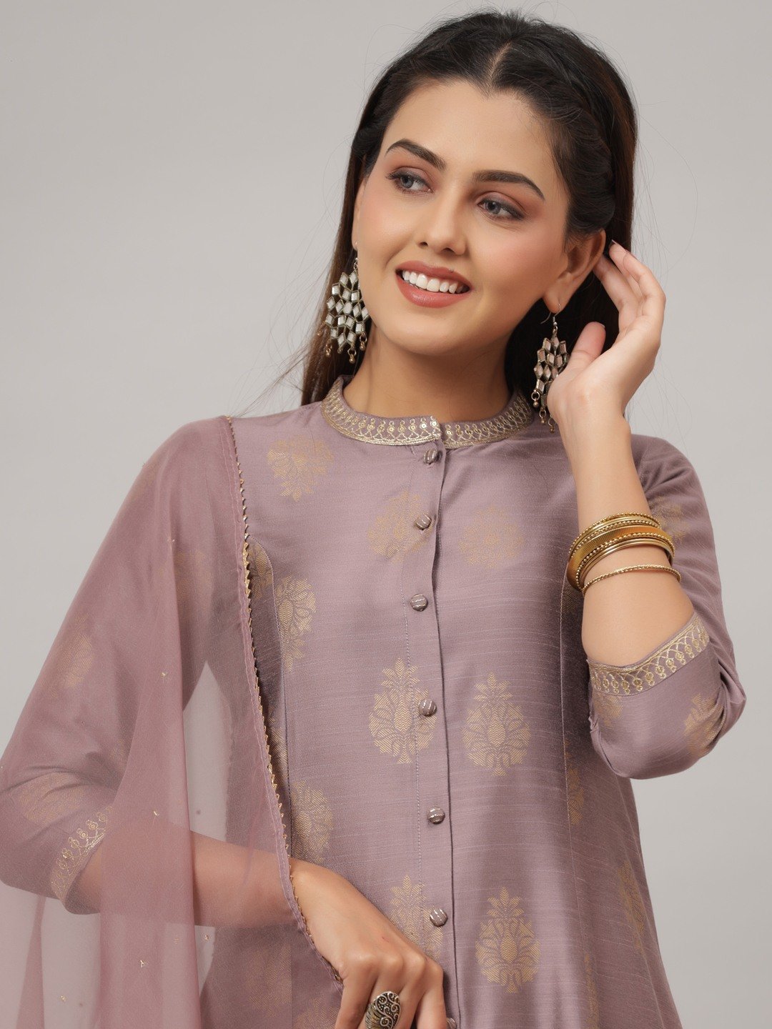 Beautiful Embroidered kurta set With Dupatta