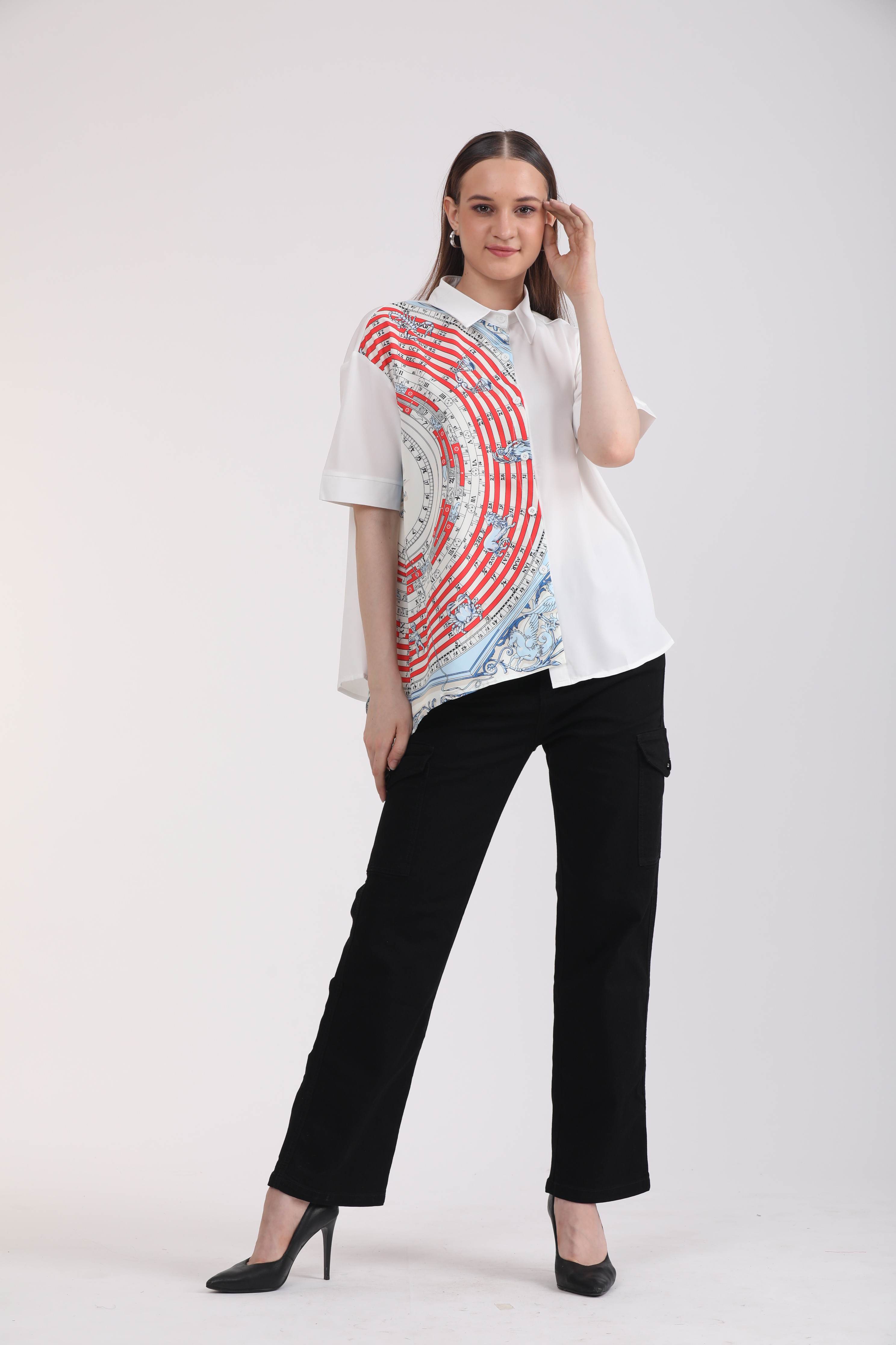 Albion Women Black Straight Jeans