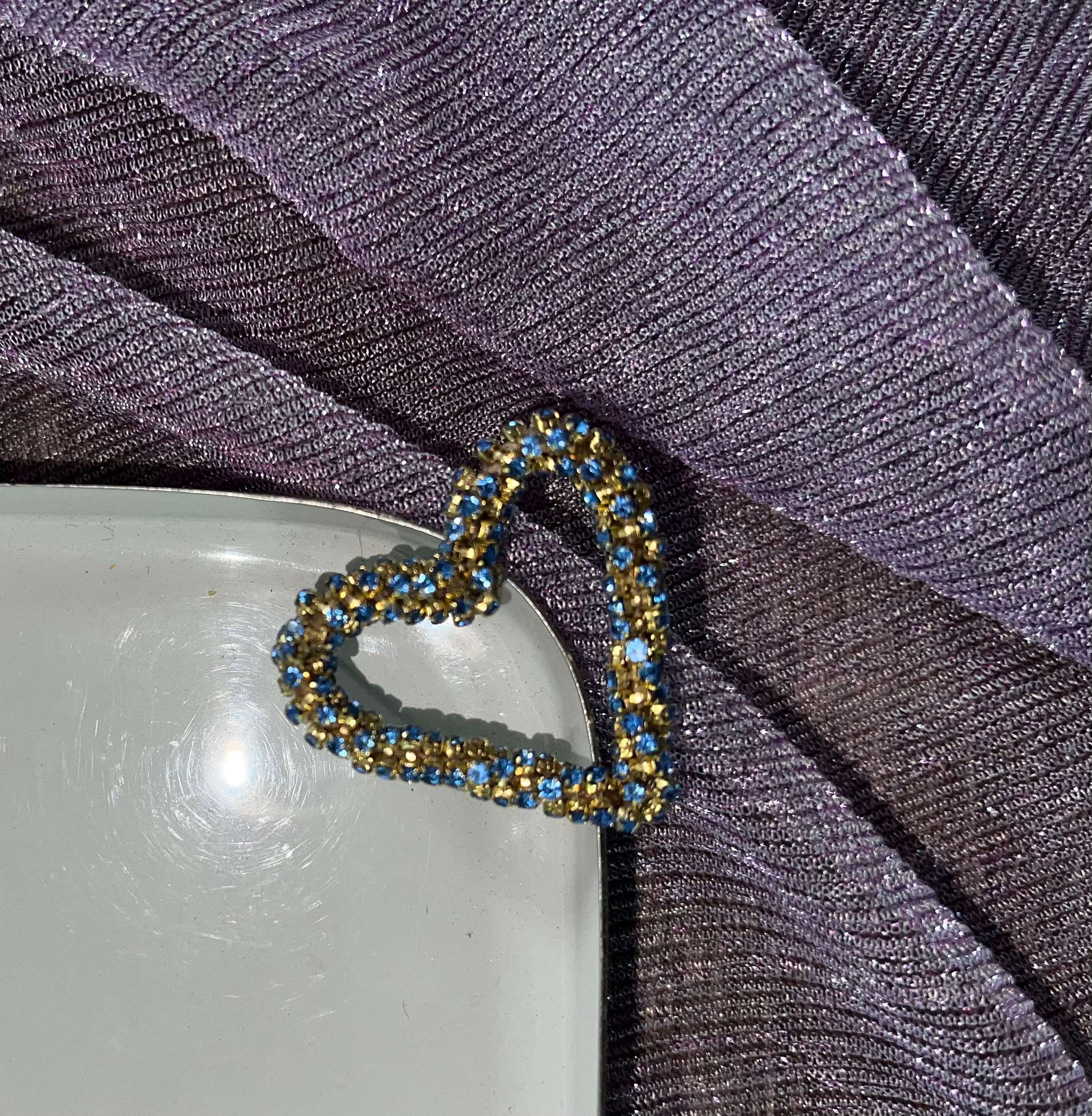 DARING SWEETHEARTS GOLD AND SILVER