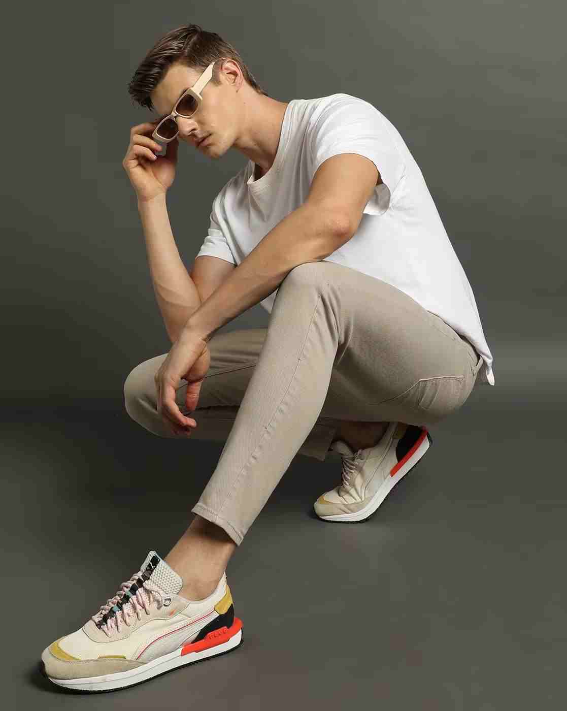 Men Mid-Rise Cropped Fit Jeans
