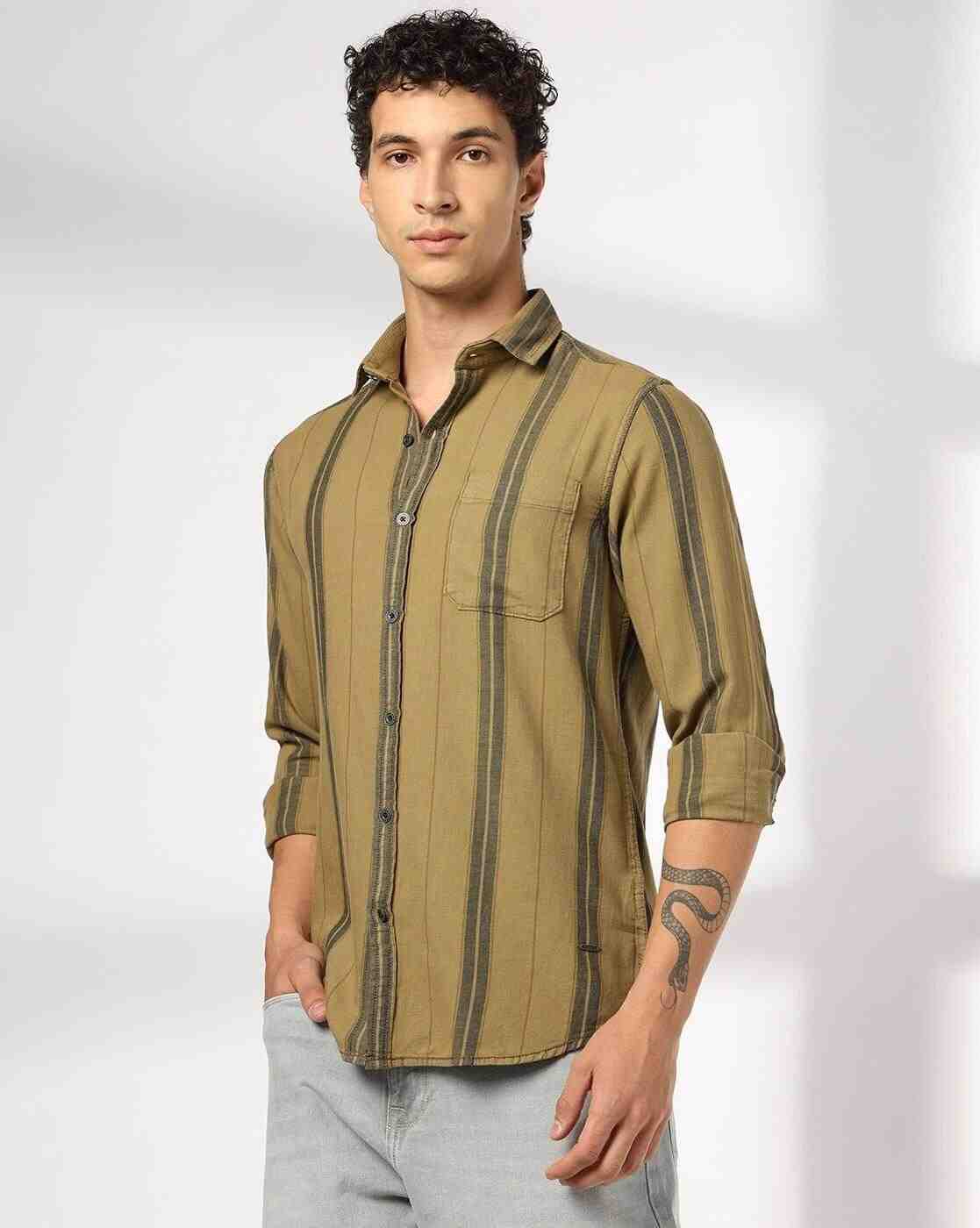 Men Striped Slim Fit Casual Shirt