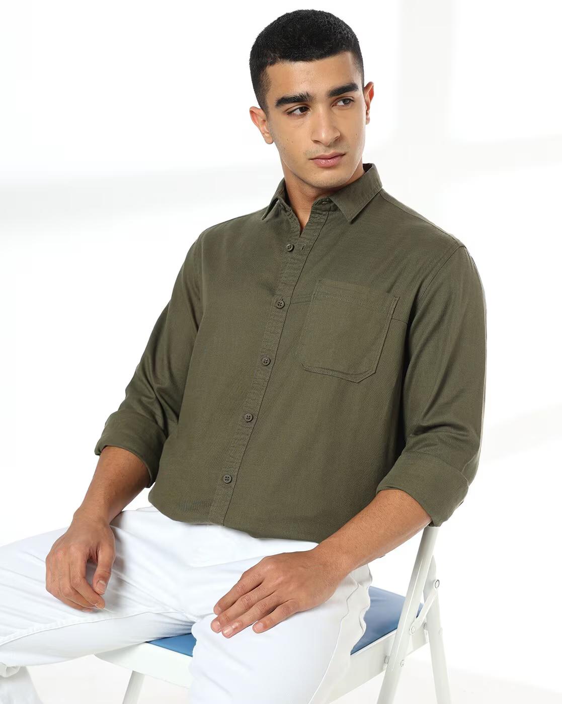 Men Slim Fit Shirt with Patch Pocket
