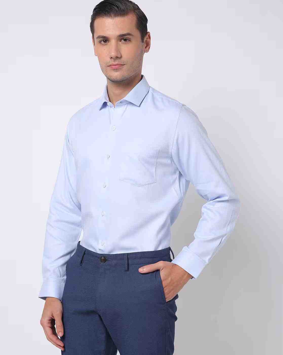 Men Slim Fit Shirt with Patch Pocket