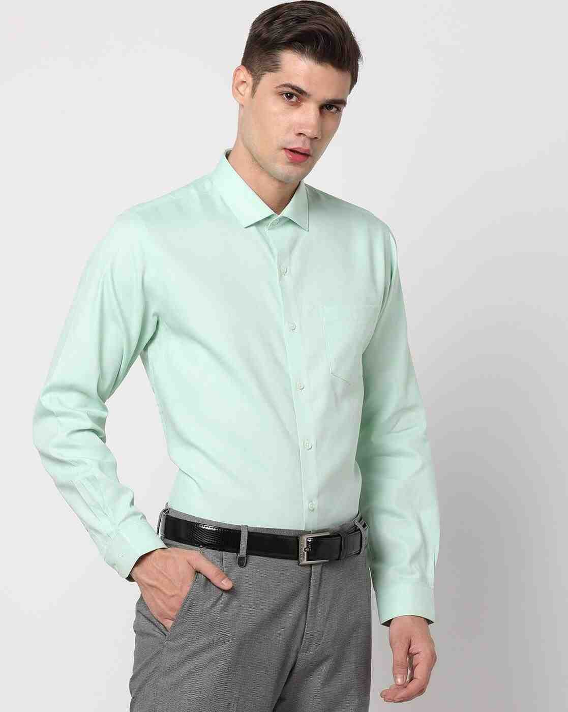 Men Slim Fit Shirt with Patch Pocket