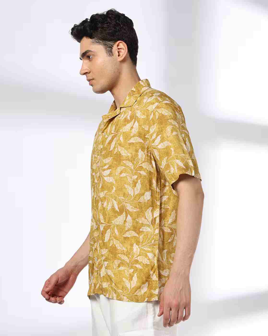 JOHN PLAYERS | Men Leaf Print Relaxed Fit Shirt