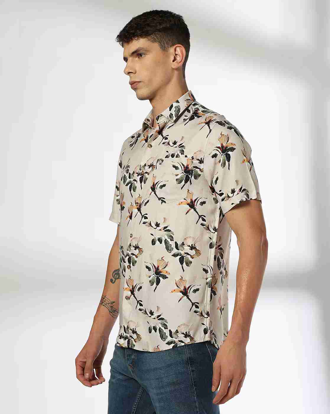 John Players | Men Floral Print Slim Fit Shirt with Patch Pocket|1