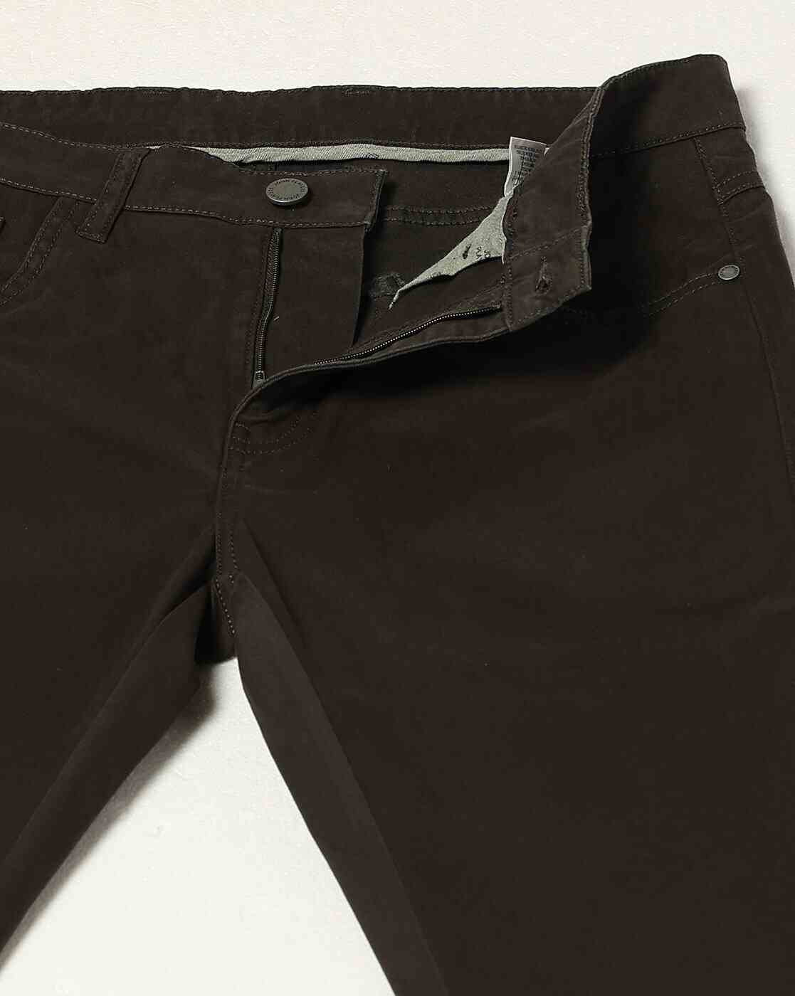 JOHN PLAYERS | Men Skinny Fit Flat-Front Chinos|4