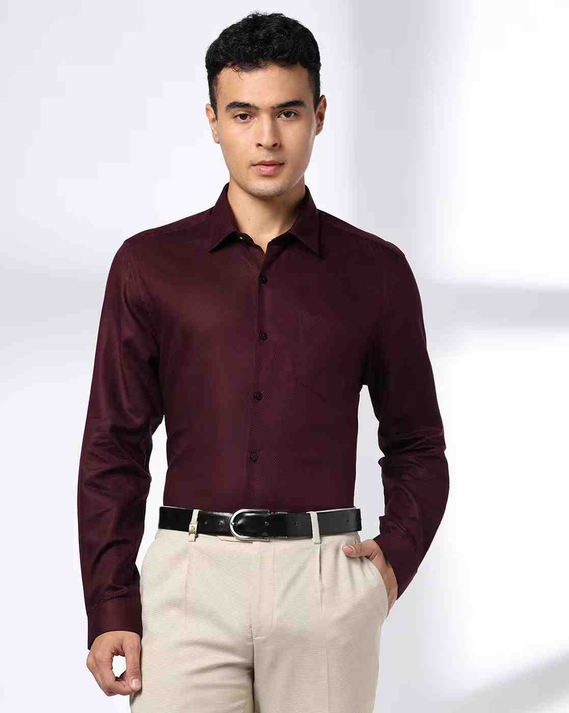 Men Slim Fit Shirt with Patch Pocket