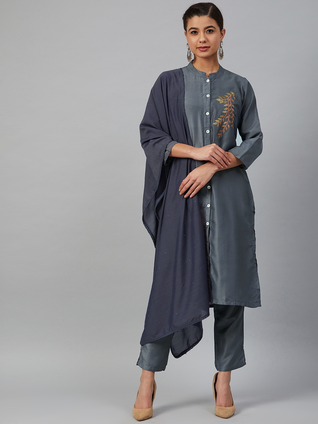 Jompers | Jompers® Women Grey Cotton Silk Embroidered Kurta with pants and dupatta set 0