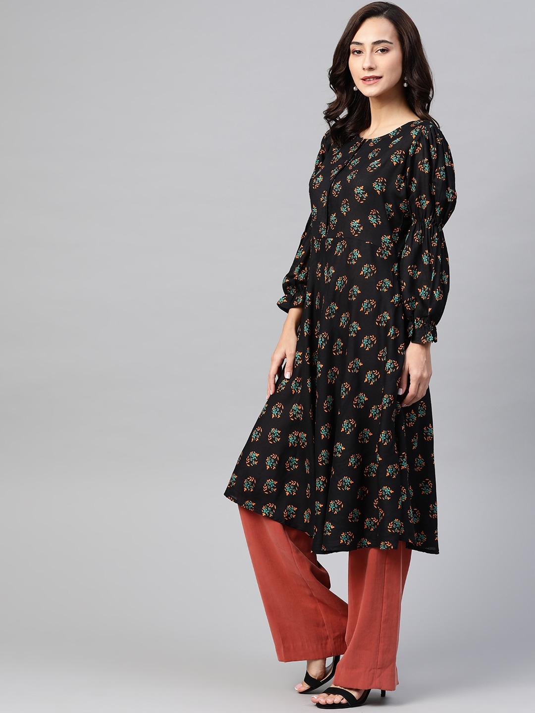 Jompers | Jompers flared Rayon floral Print kurta with puff sleeves 1