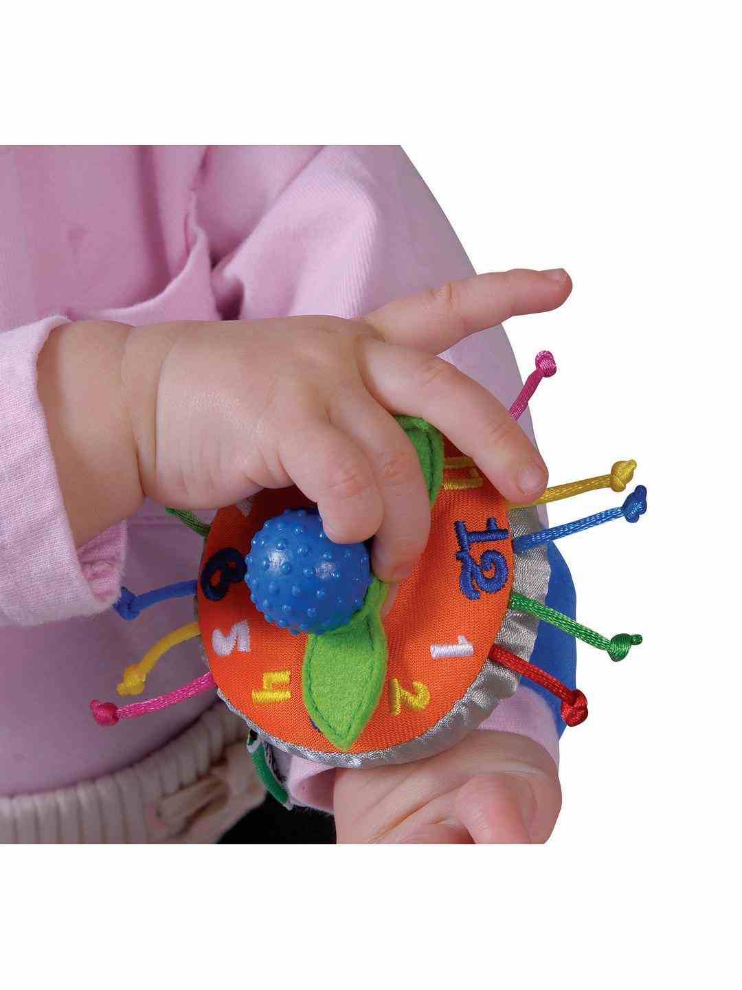 https://cdn.fynd.com/v2/falling-surf-7c8bb8/fyprod/wrkr/products/pictures/item/free/original/k-s-kids/4892493104640/1/9vTOEIcZ4x-491209382_2.jpg