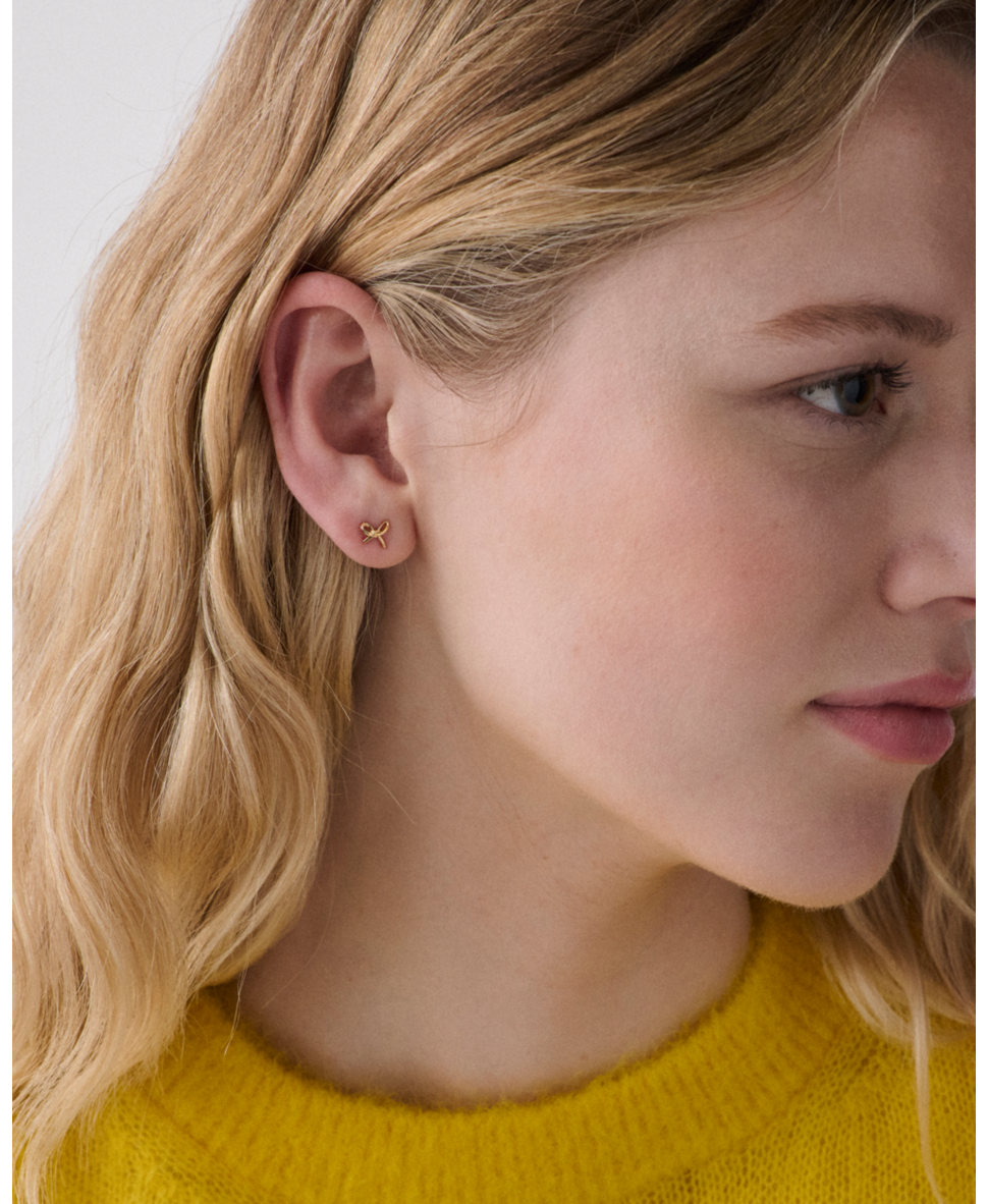 Girlie Pearlie Mini Bow Studs