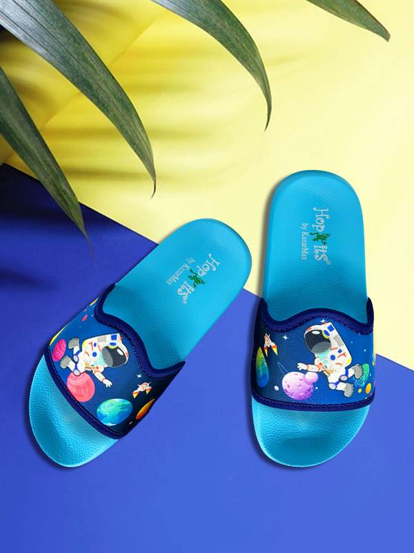 KazarMax Hopits Kids Boys Blue Astronaut Print Flip Flop Soft Comfortable Indoor Outdoor Slippers KazarMax