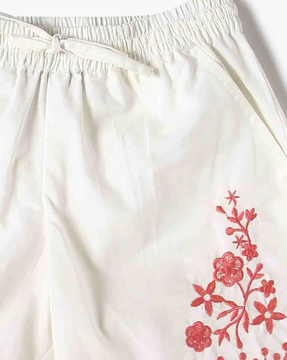 KG FRENDZ | Girls Embroidered Top & Shorts Set|5