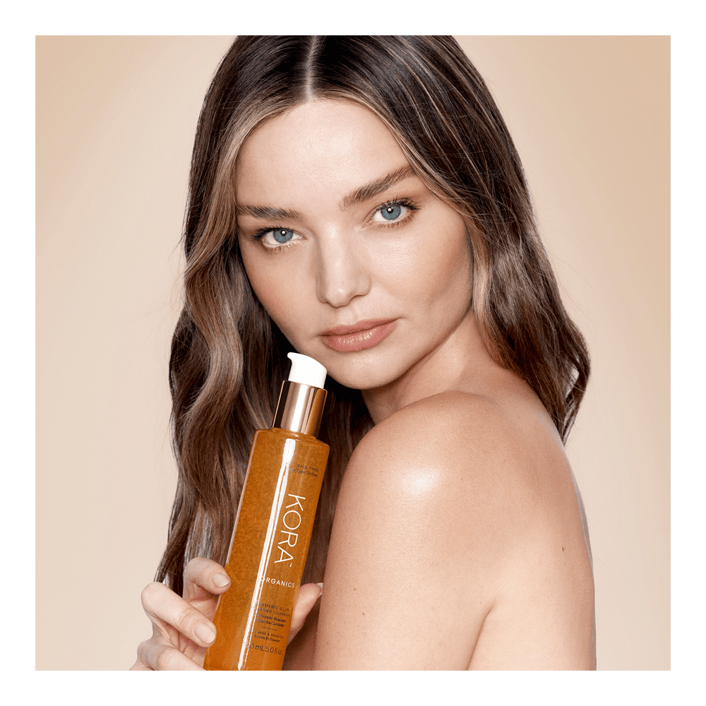 Turmeric Glow Foaming Cleanser • 150ml