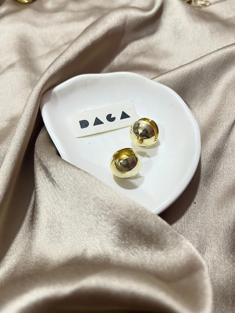 DAGA | gold ball earrings undefined