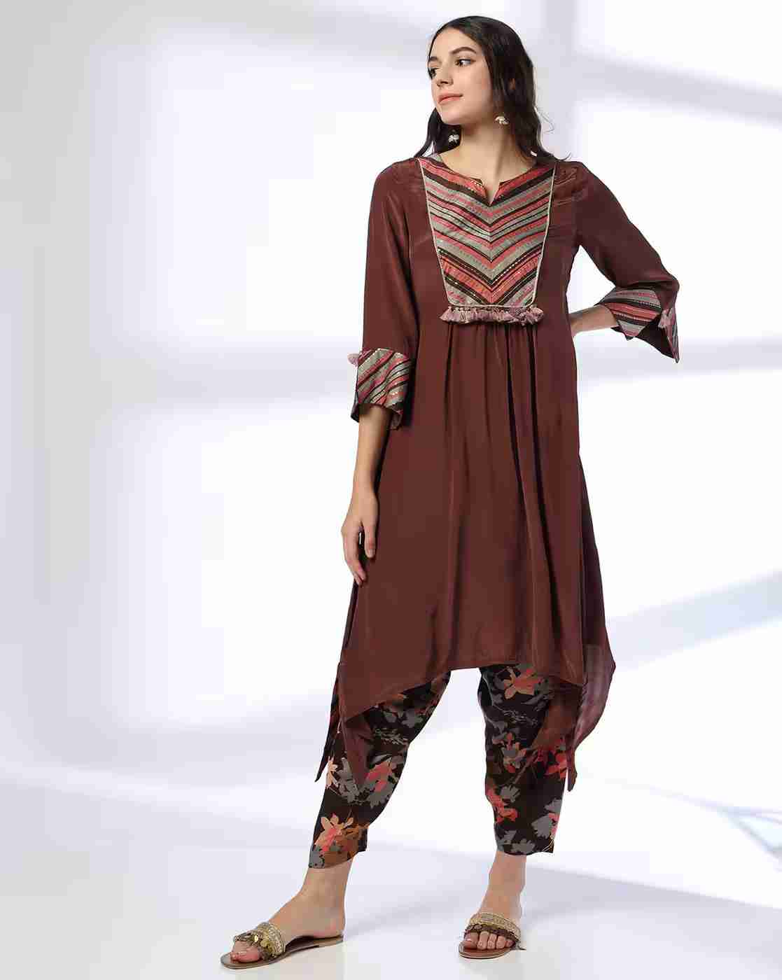 KRITA | Women Chevron Yoke Straight Kurta Set|0