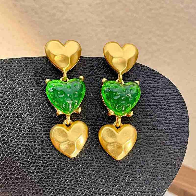 TRIPLE HEART HANGINGS GREEN