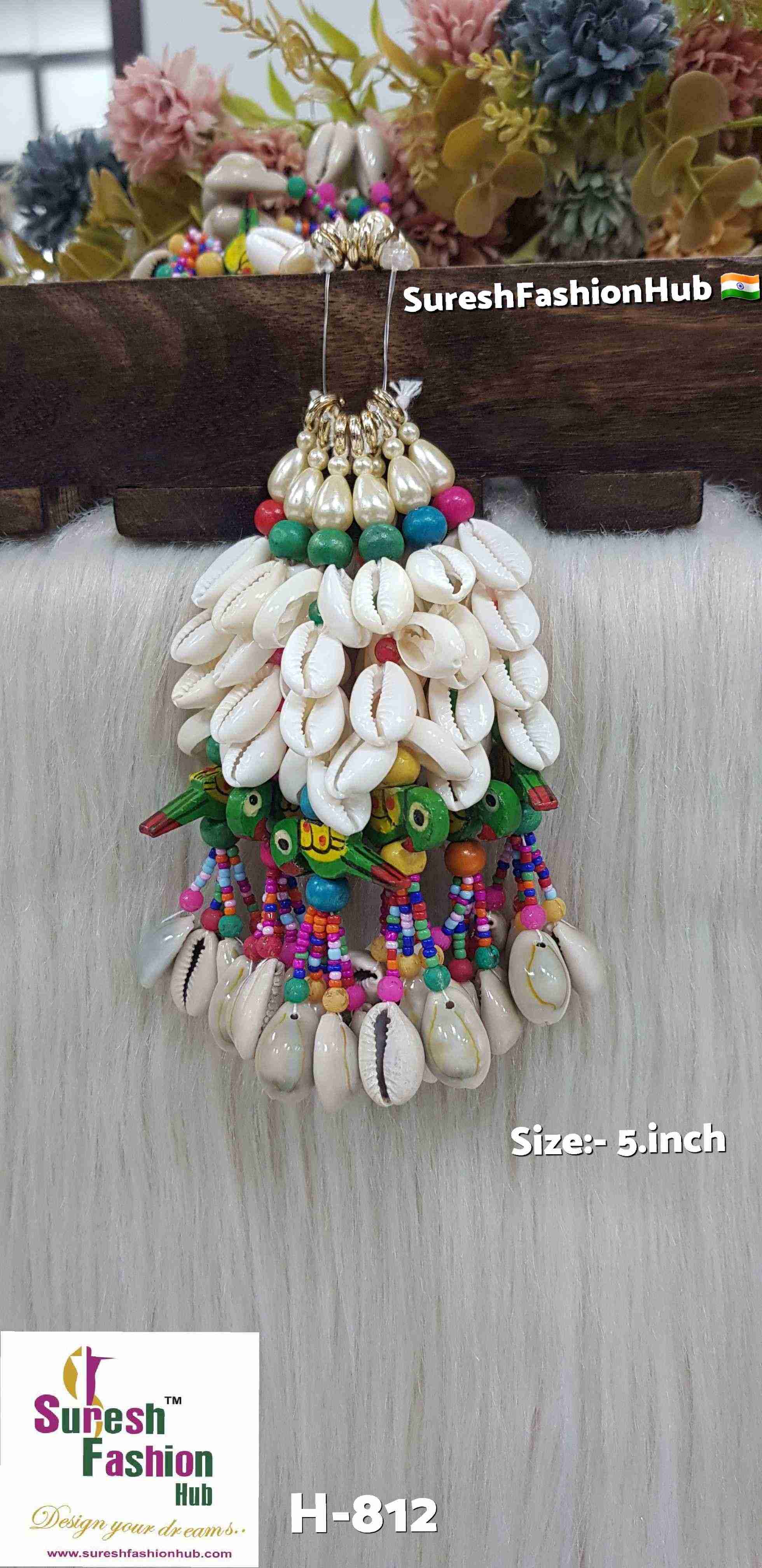 Multicolor Parrot and Shell Tassel