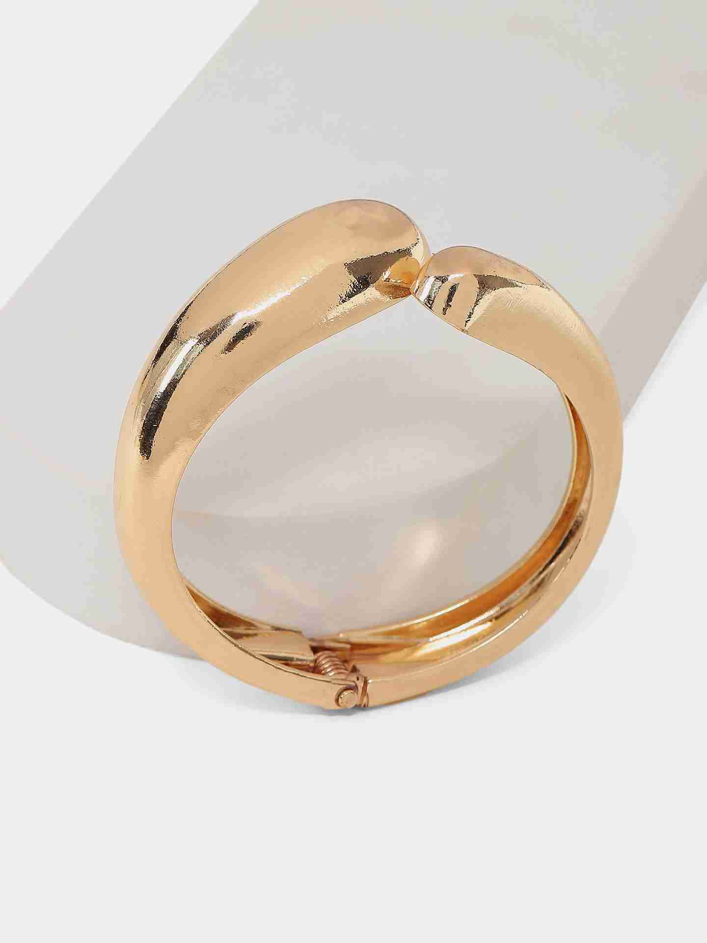 Gold Sway Bracelet