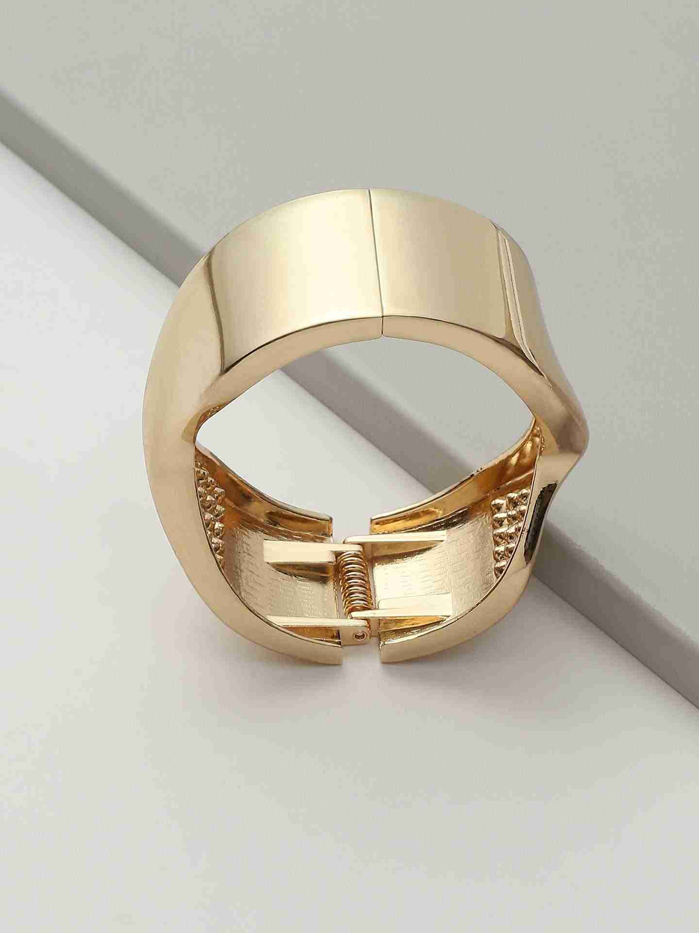 Gold Bling Twisted Bracelet