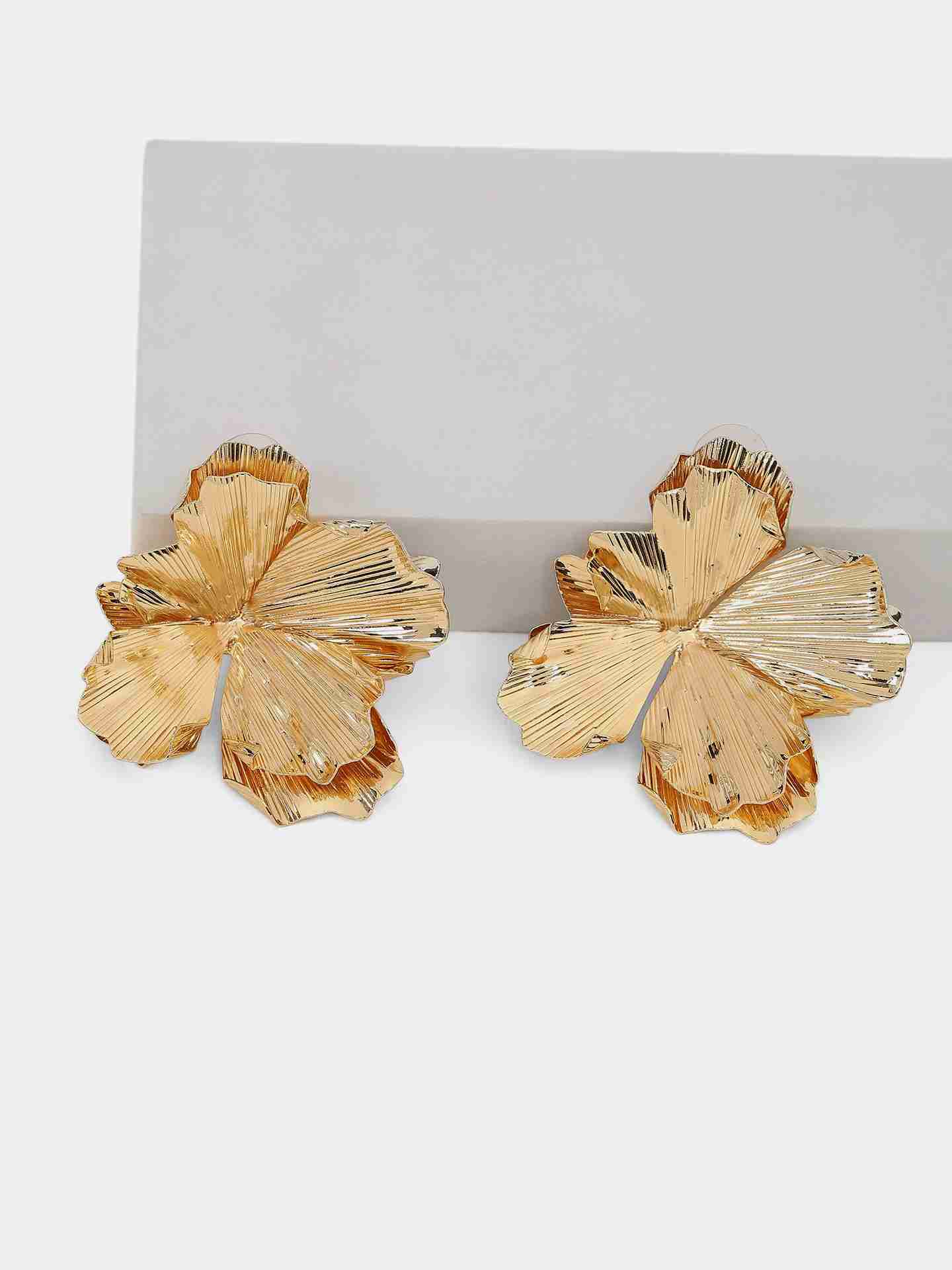 Gold Aurora Edge Earrings