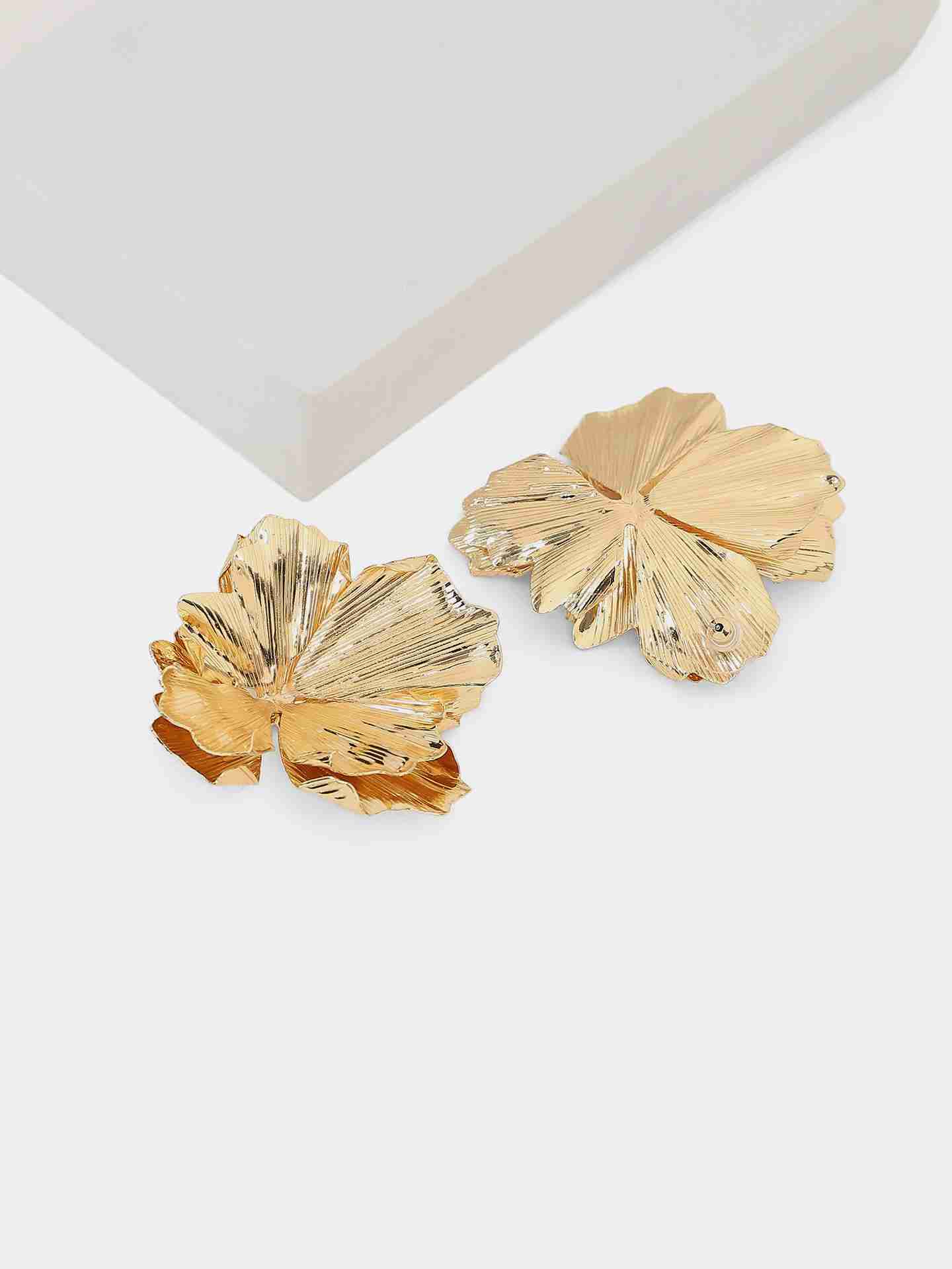 Gold Aurora Edge Earrings