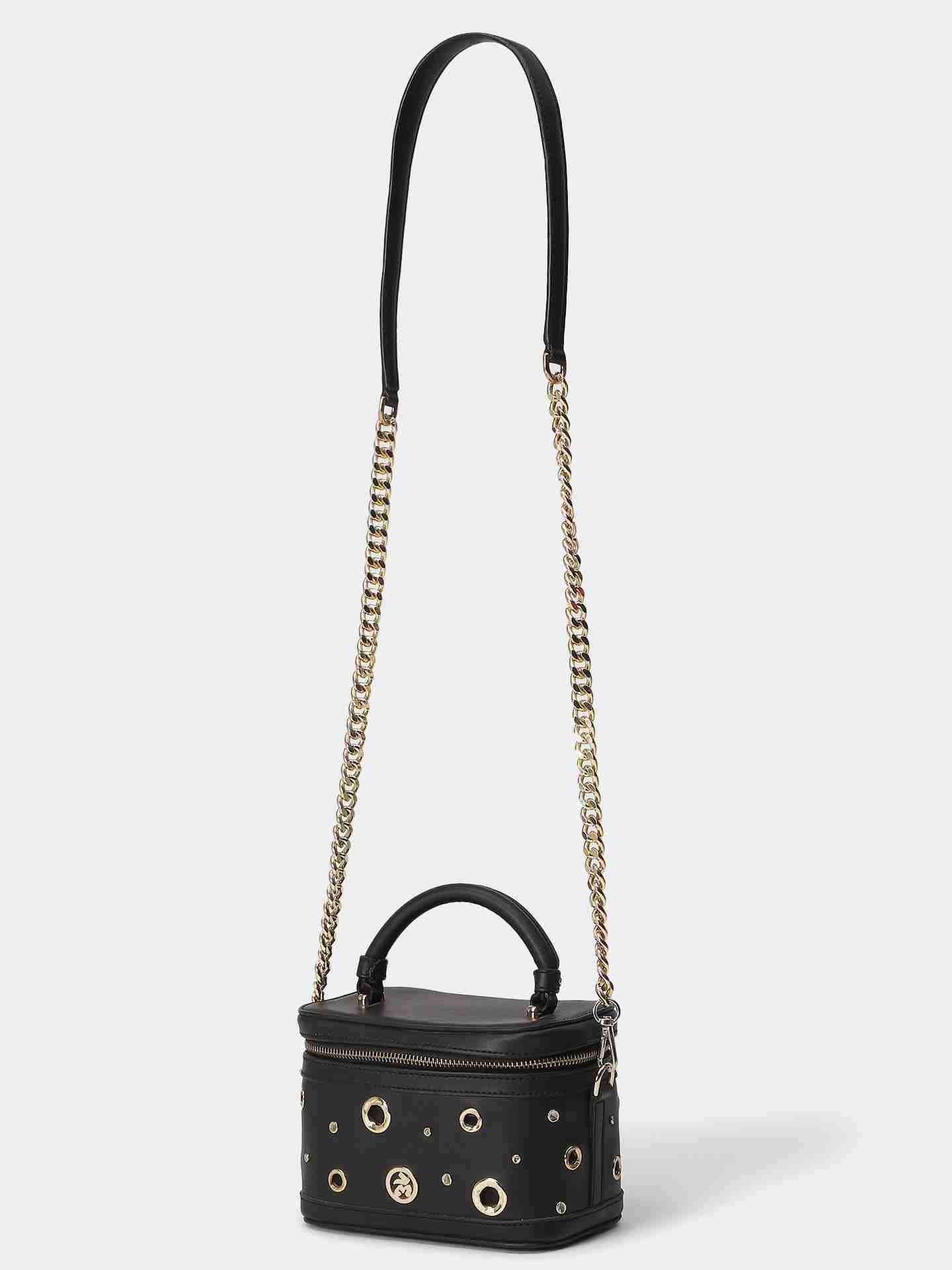 Black Saeroyi Sling Bag
