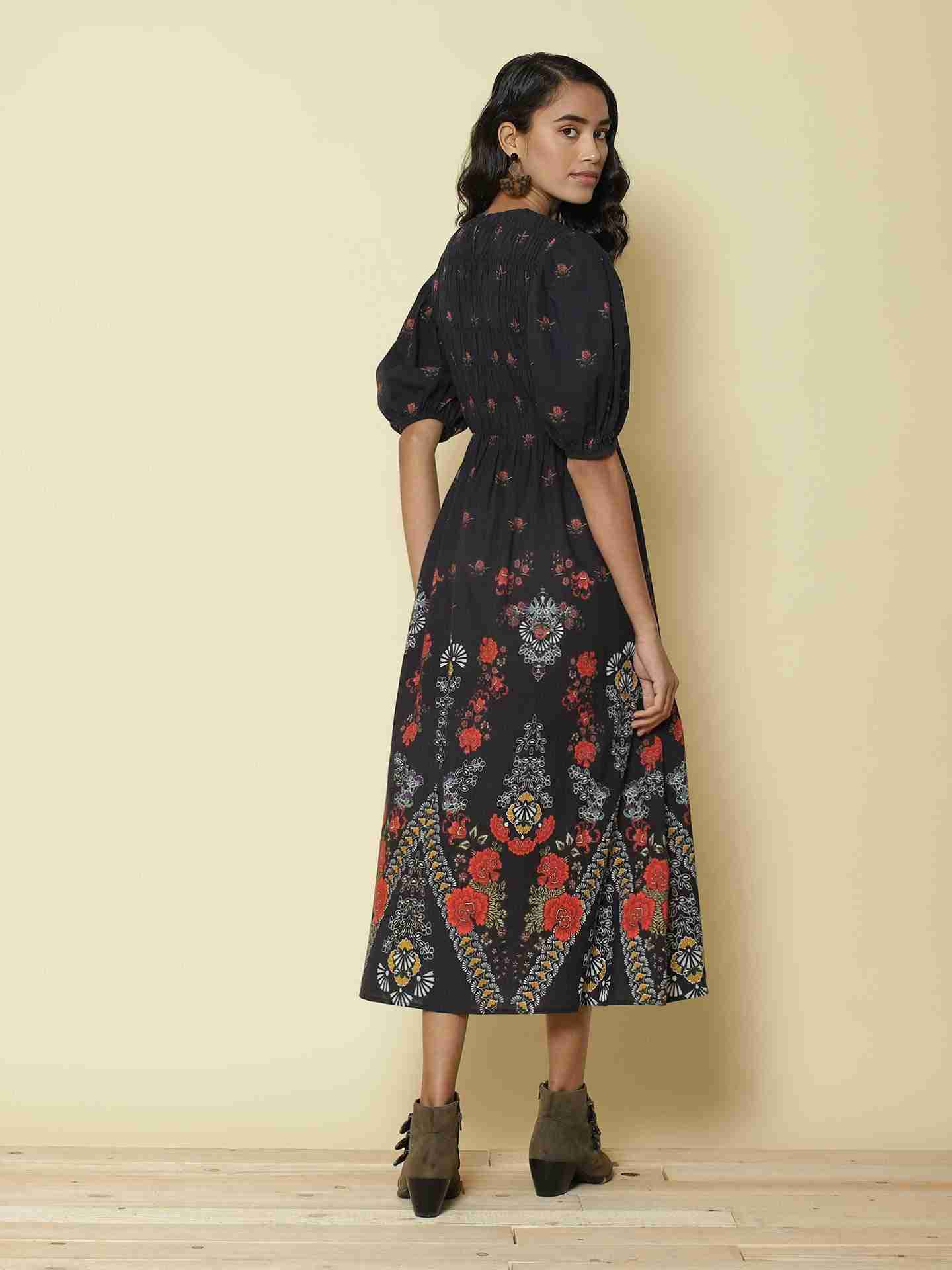 Black Vierra Maxi Dress