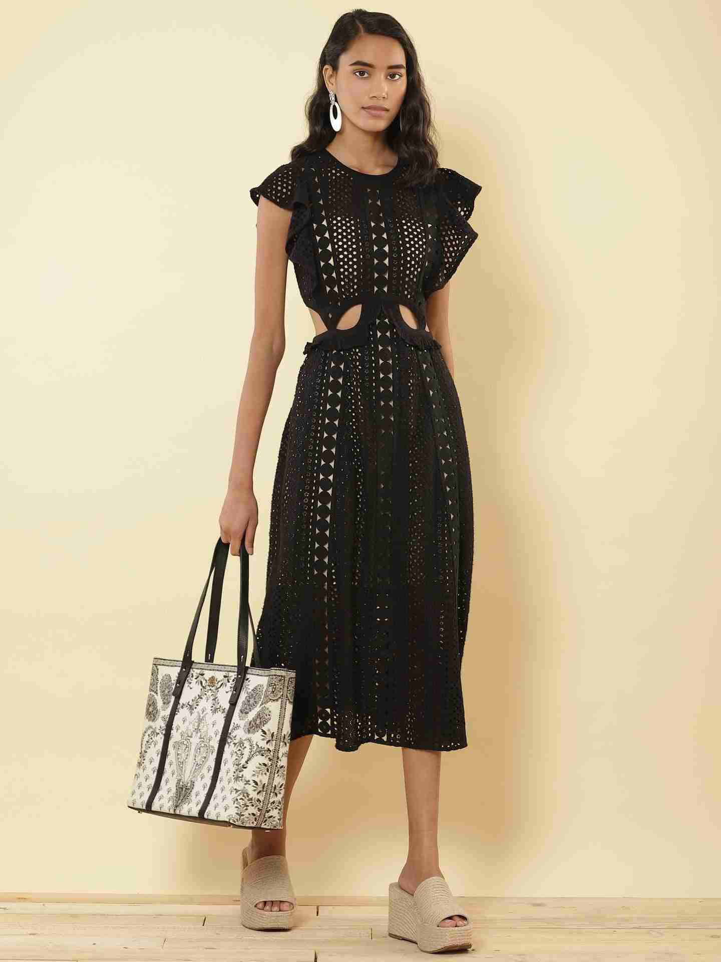 Black Solid Breeze Cut-Out Dress