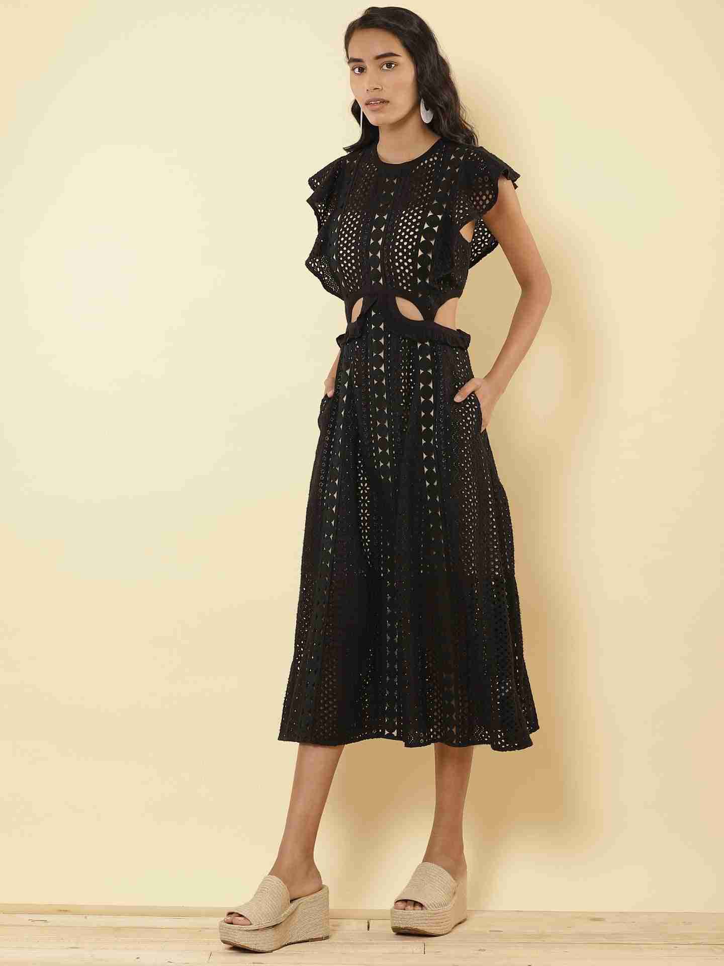 Black Solid Breeze Cut-Out Dress
