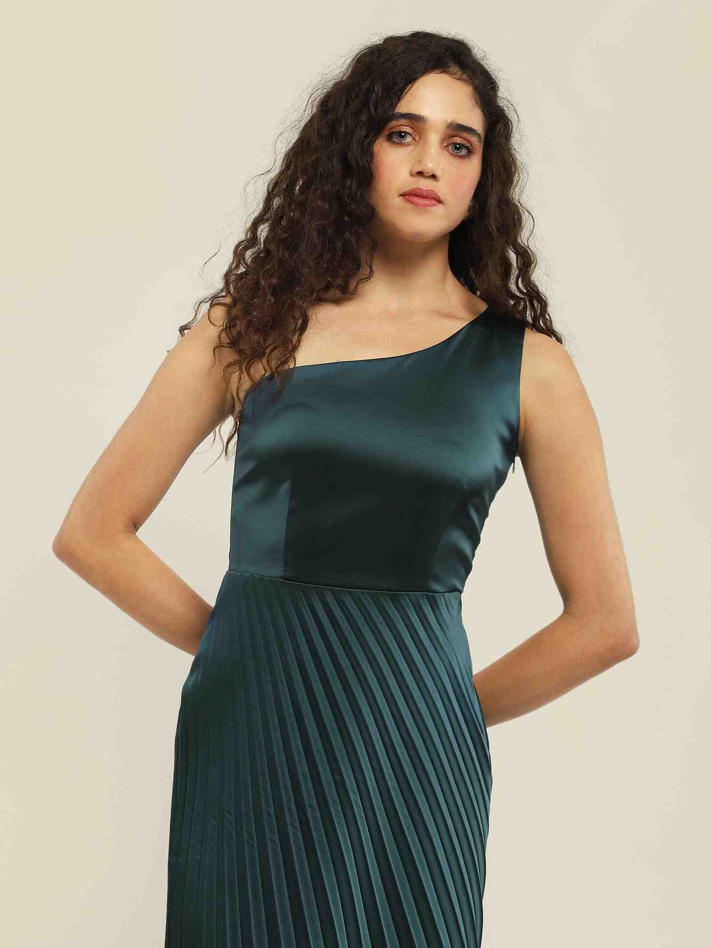 Green Fashion Flair Long Dress