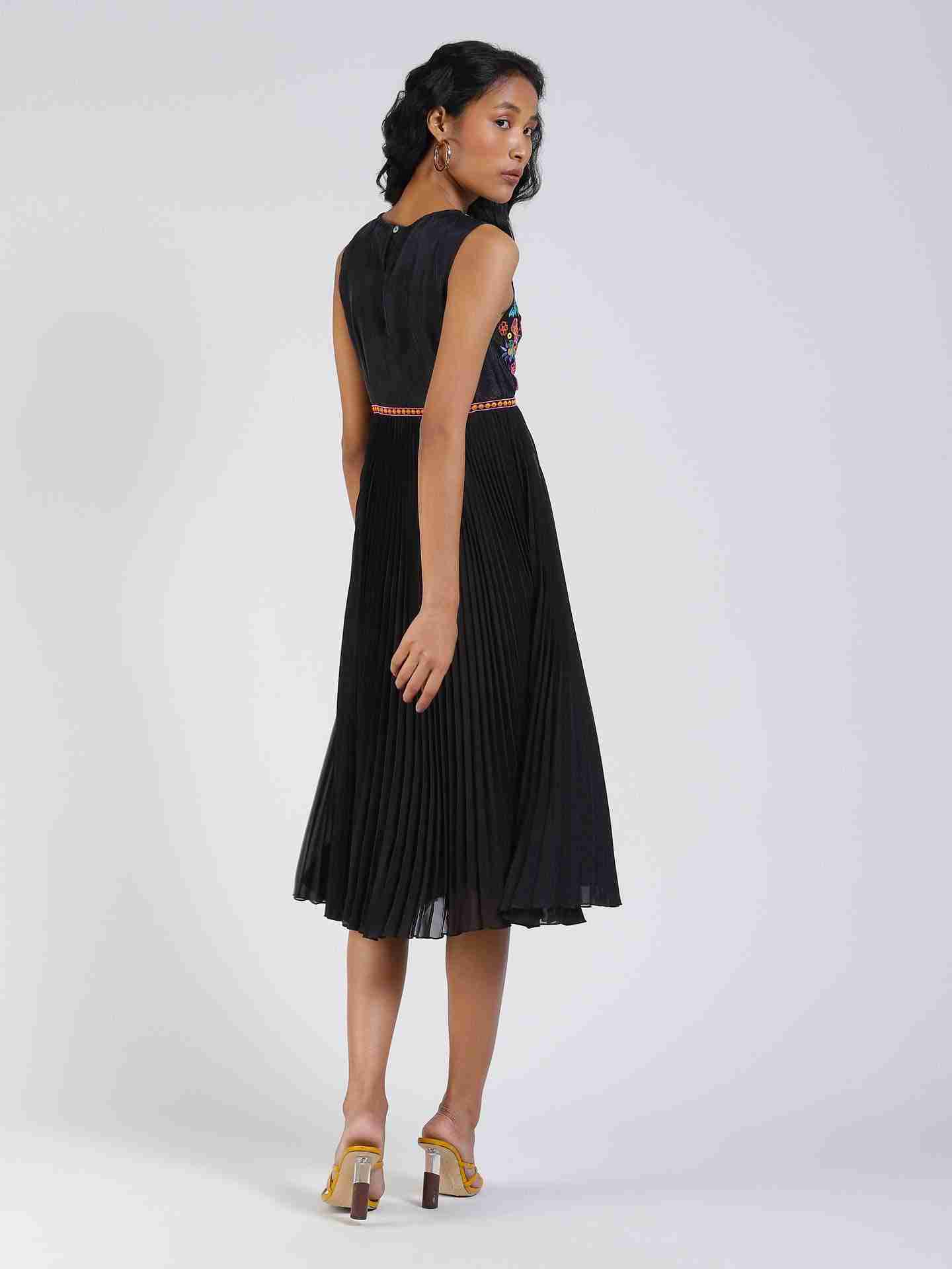 Black Flower Bust Dress