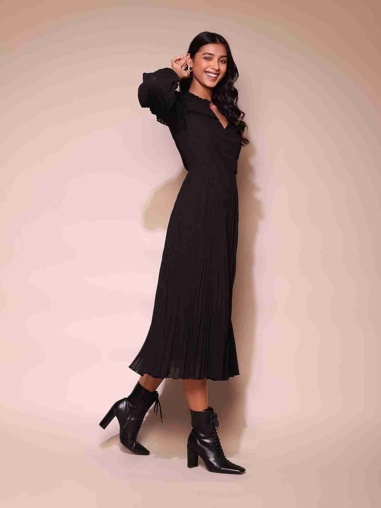 Black Ayli Midi Dress