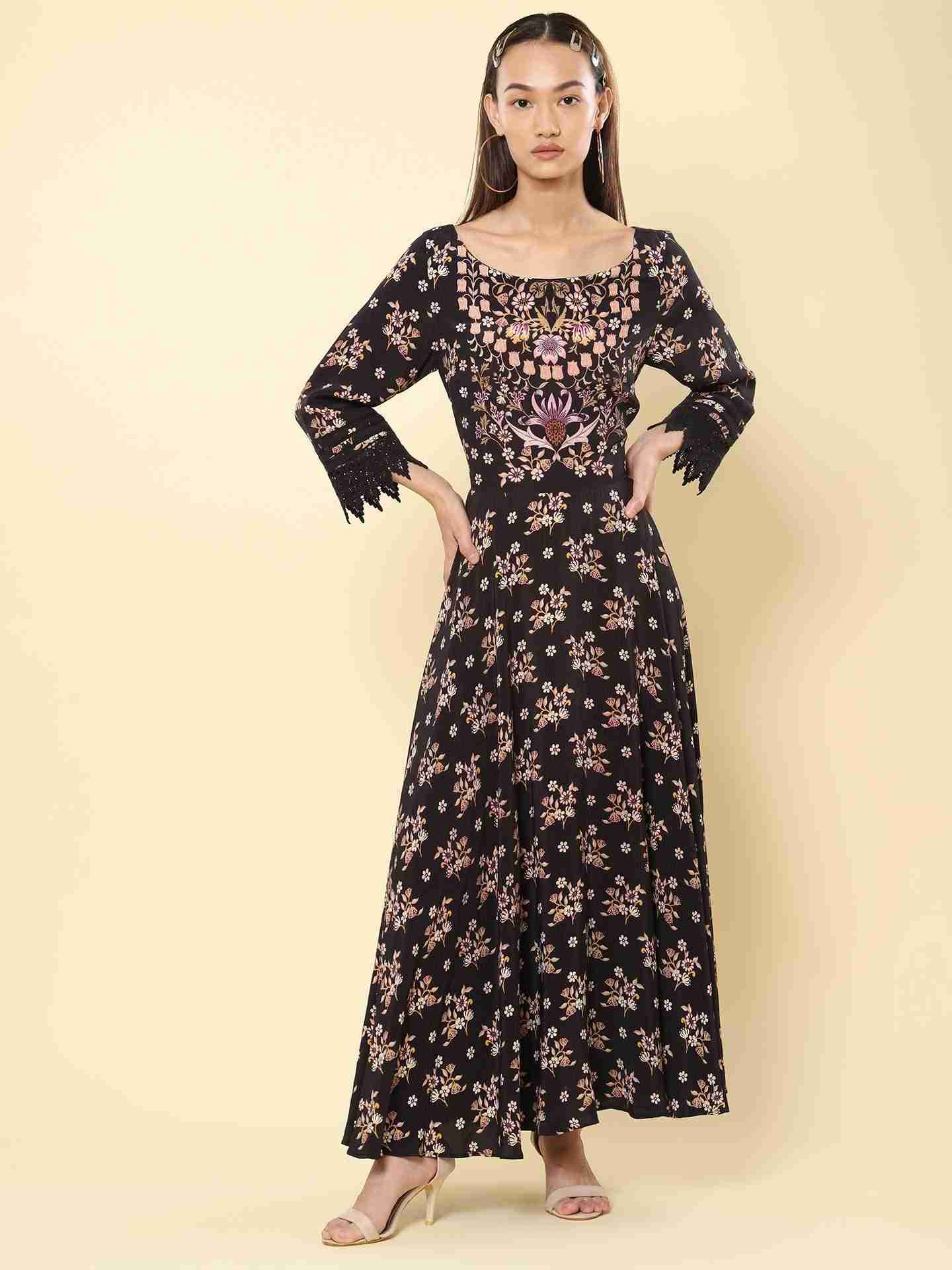 Black Mia Layout Maxi Dress