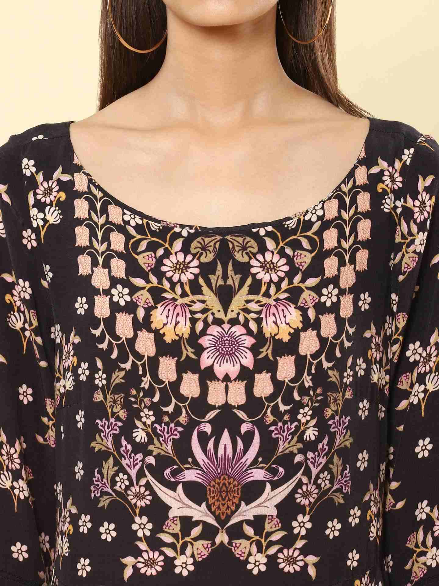 Black Mia Layout Maxi Dress