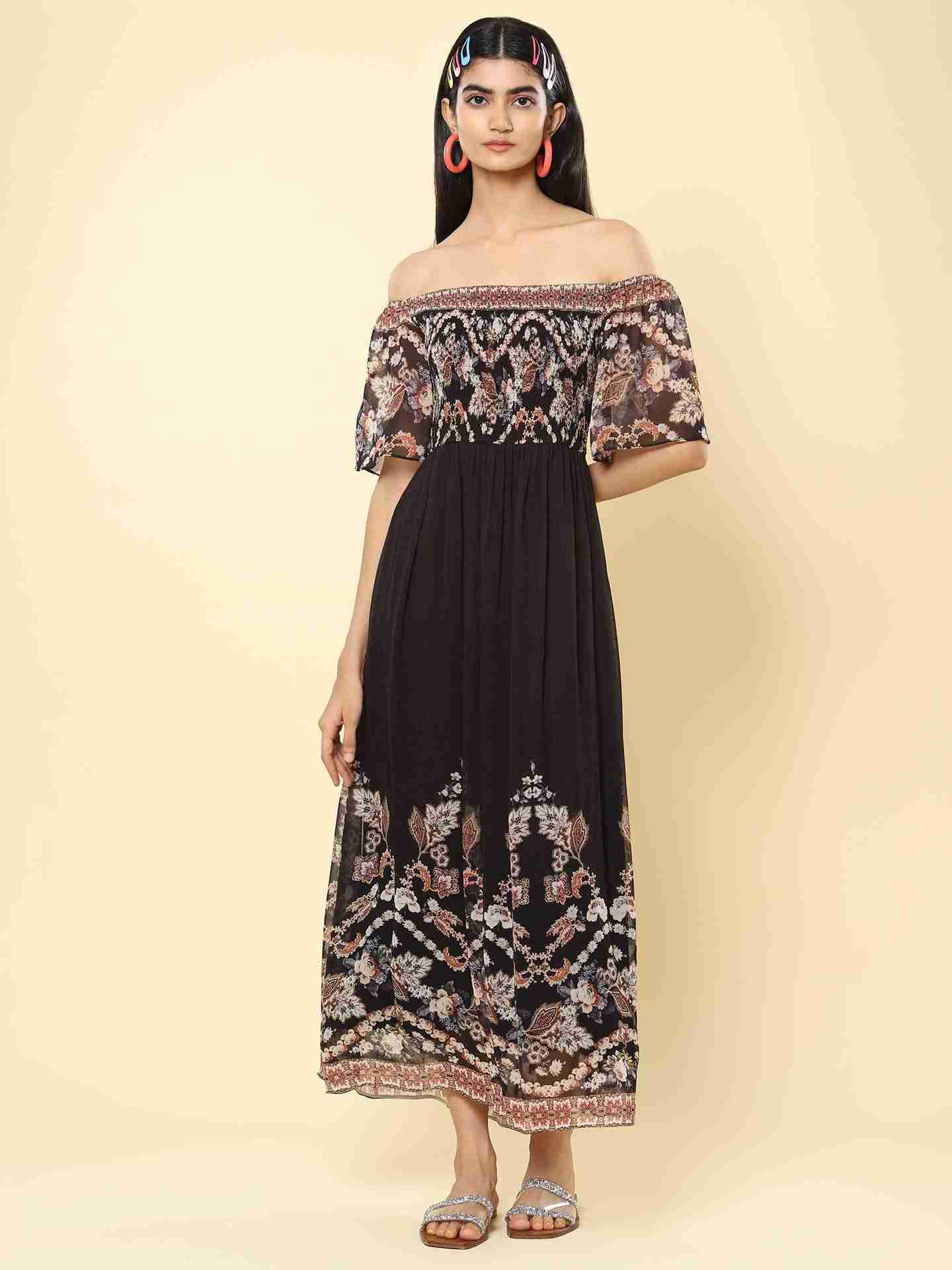 Black Rosette Border Print Off-The-Shoulder Dress