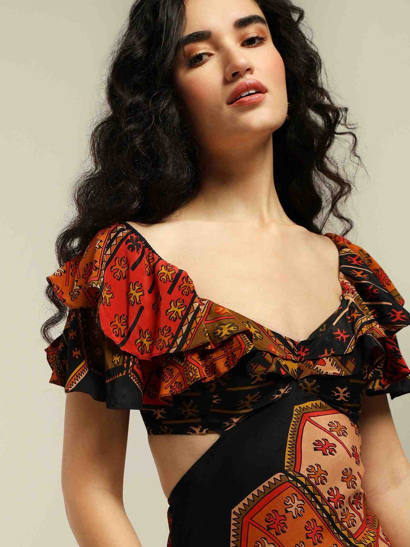 Black Fashion Flair Long Dress