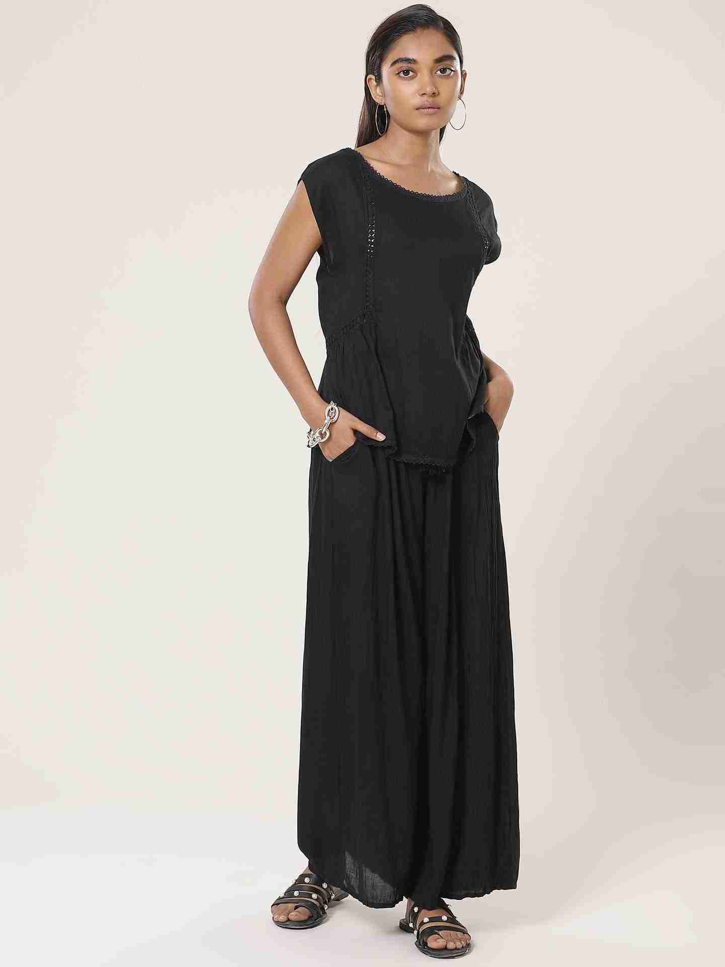 Black Leisure Basics Wide-Leg Pants
