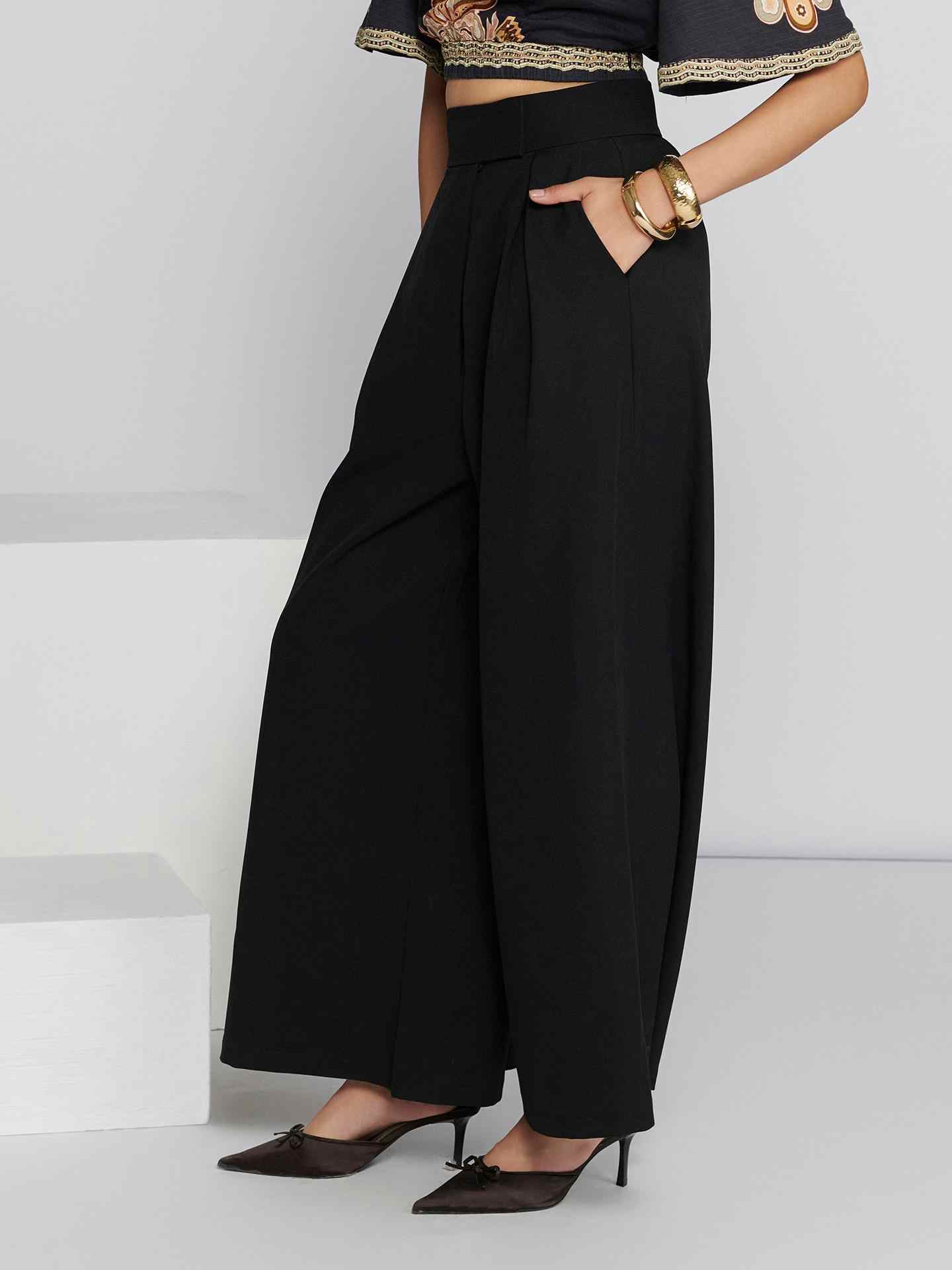 Black Quincy Pant
