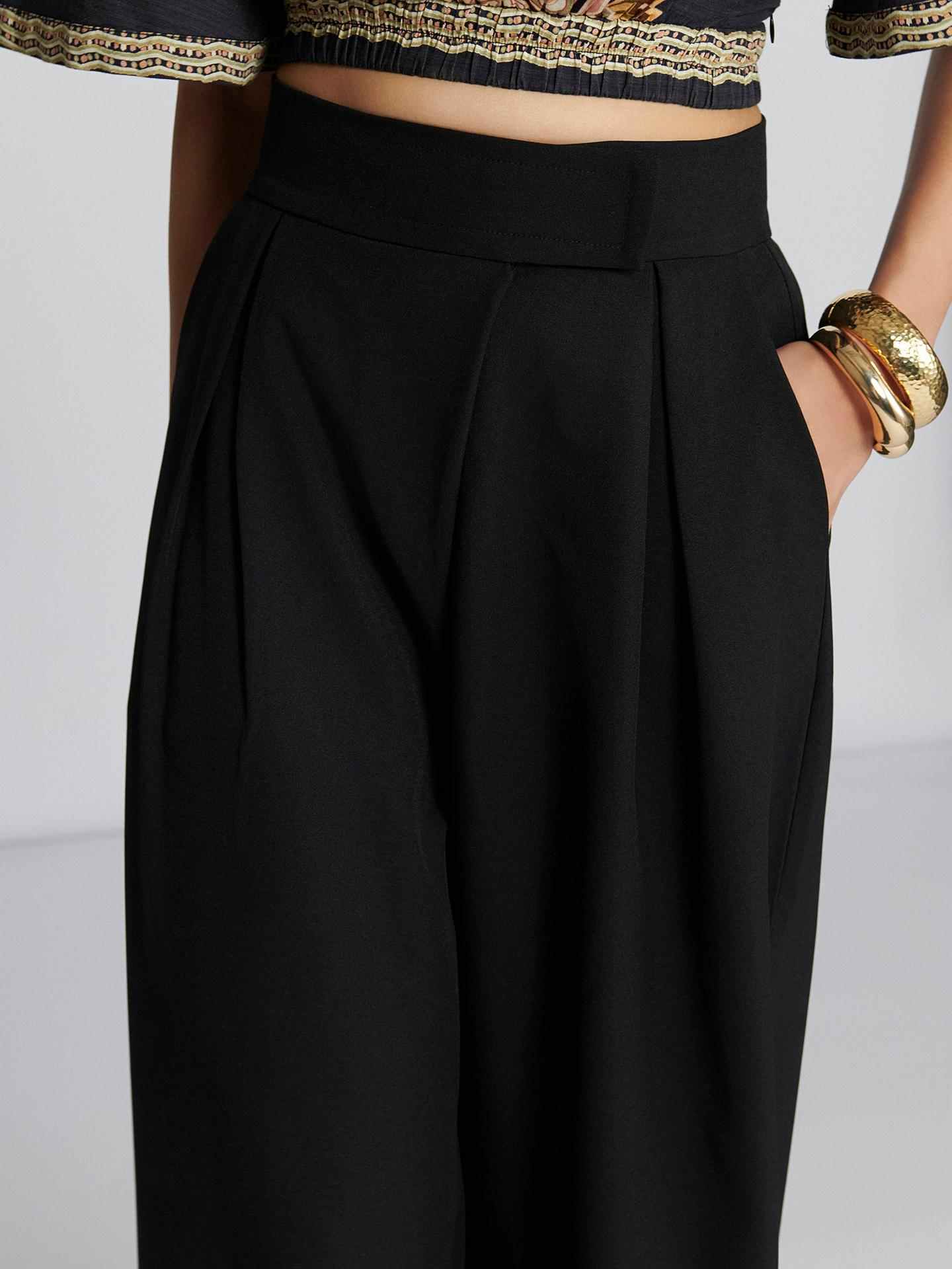 Black Quincy Pant