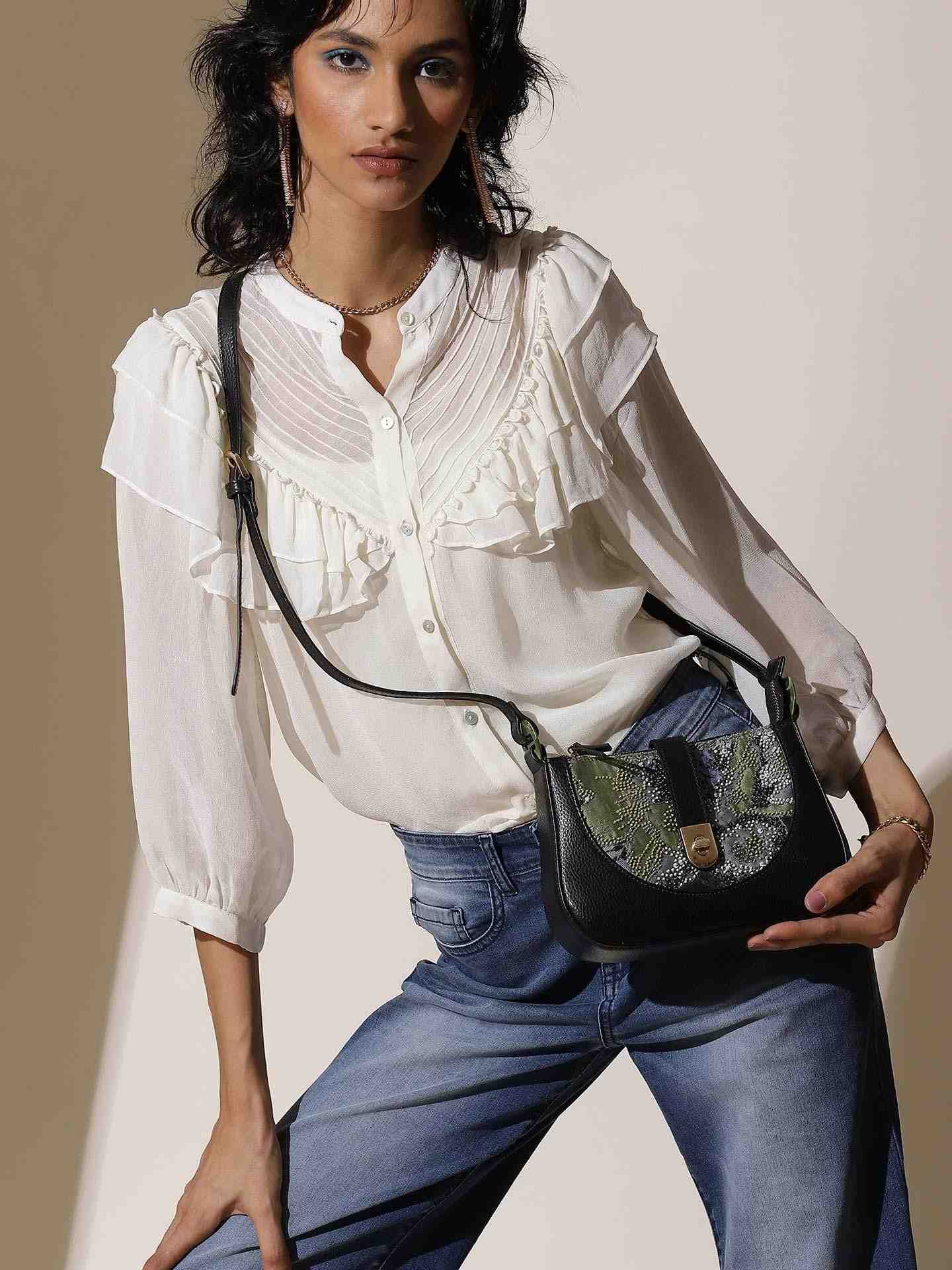 Black Weekend Sling Bag