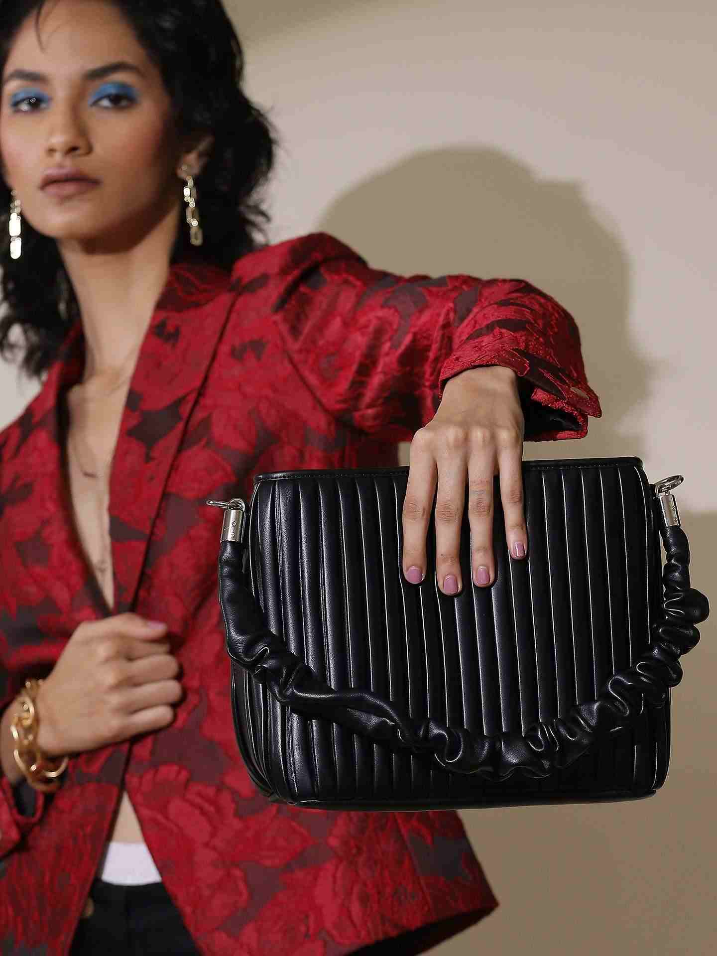 Black Tabby Sling Bag