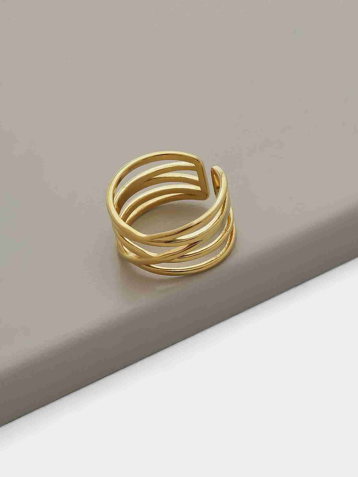 Gold Valiant Criss Cross Ring