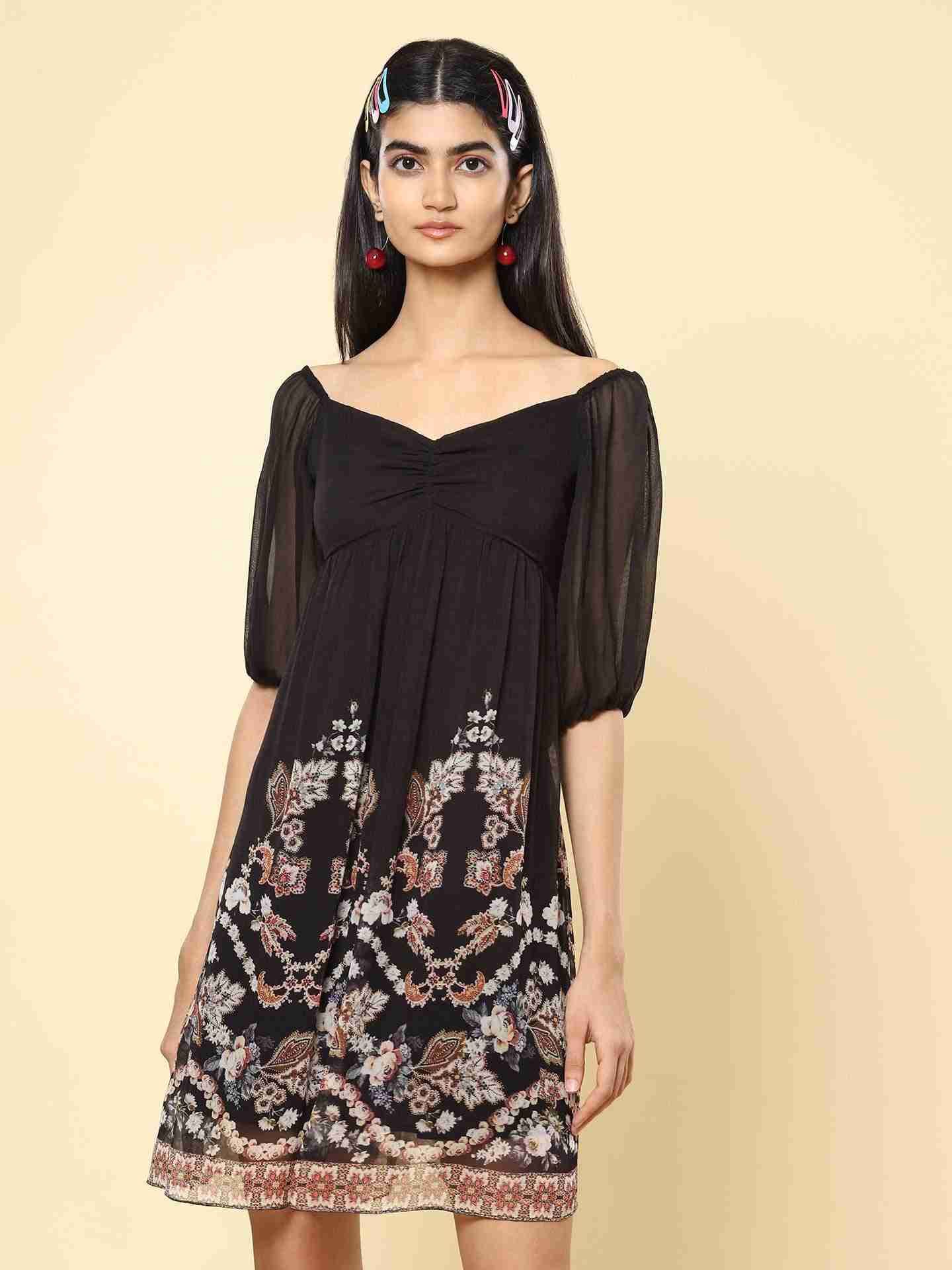 Black Rosette Border Print Dress