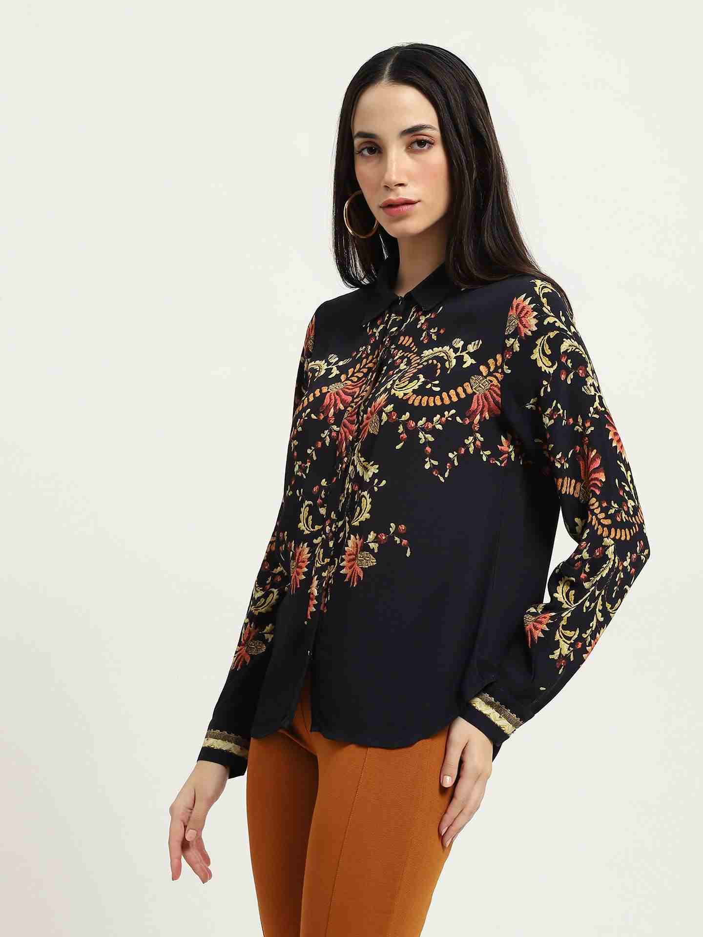 Black Itzel Shirt