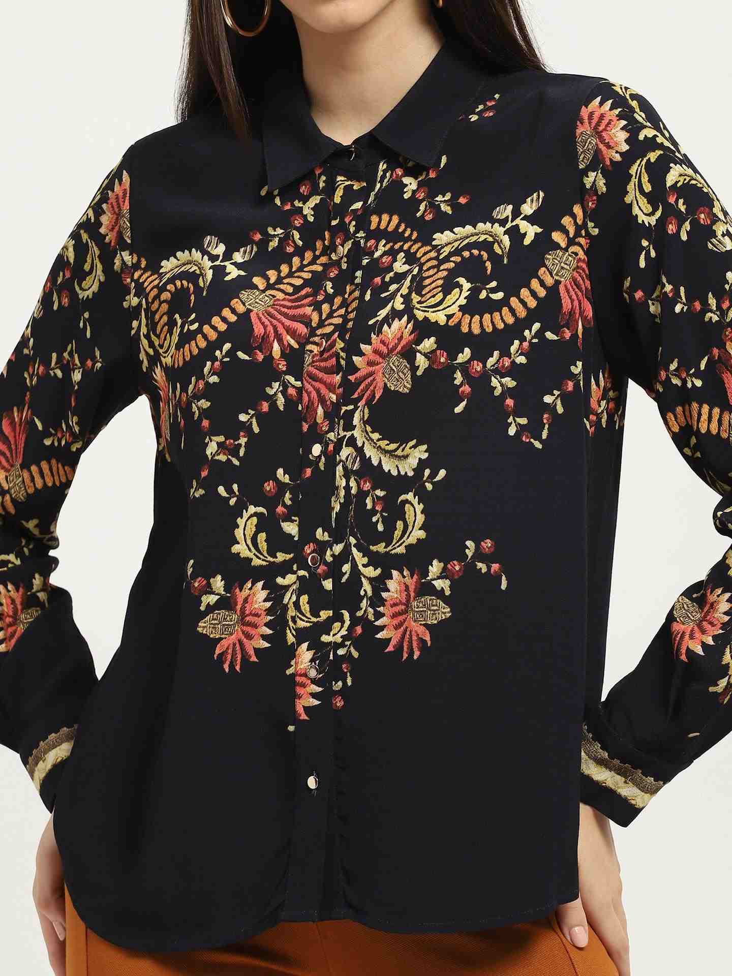 Black Itzel Shirt